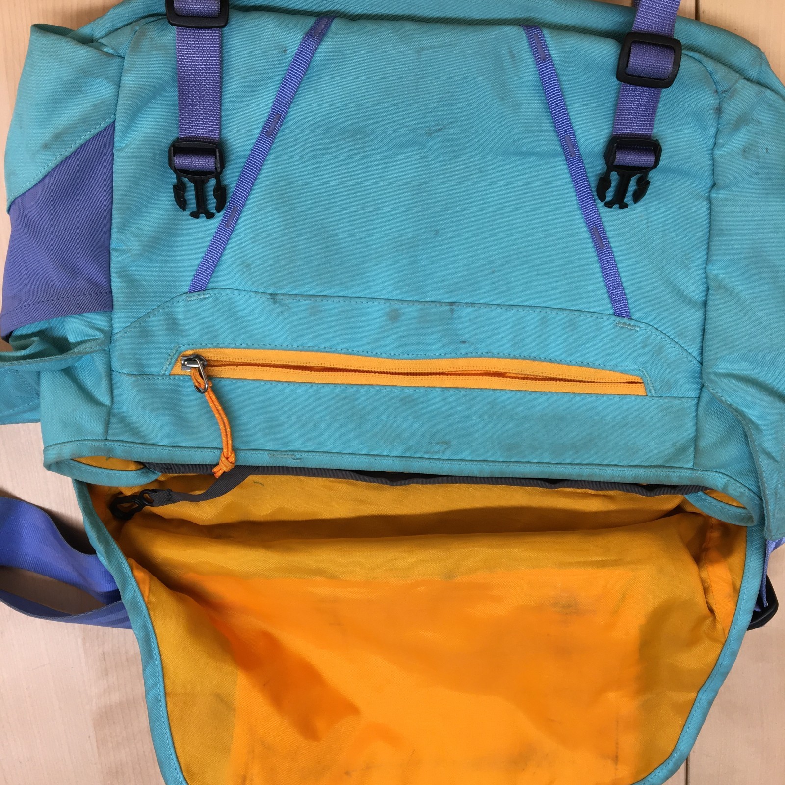 Patagonia Mini Messenger Bag Teal/Orange Courier Seatbelt Strap DWR Commuter