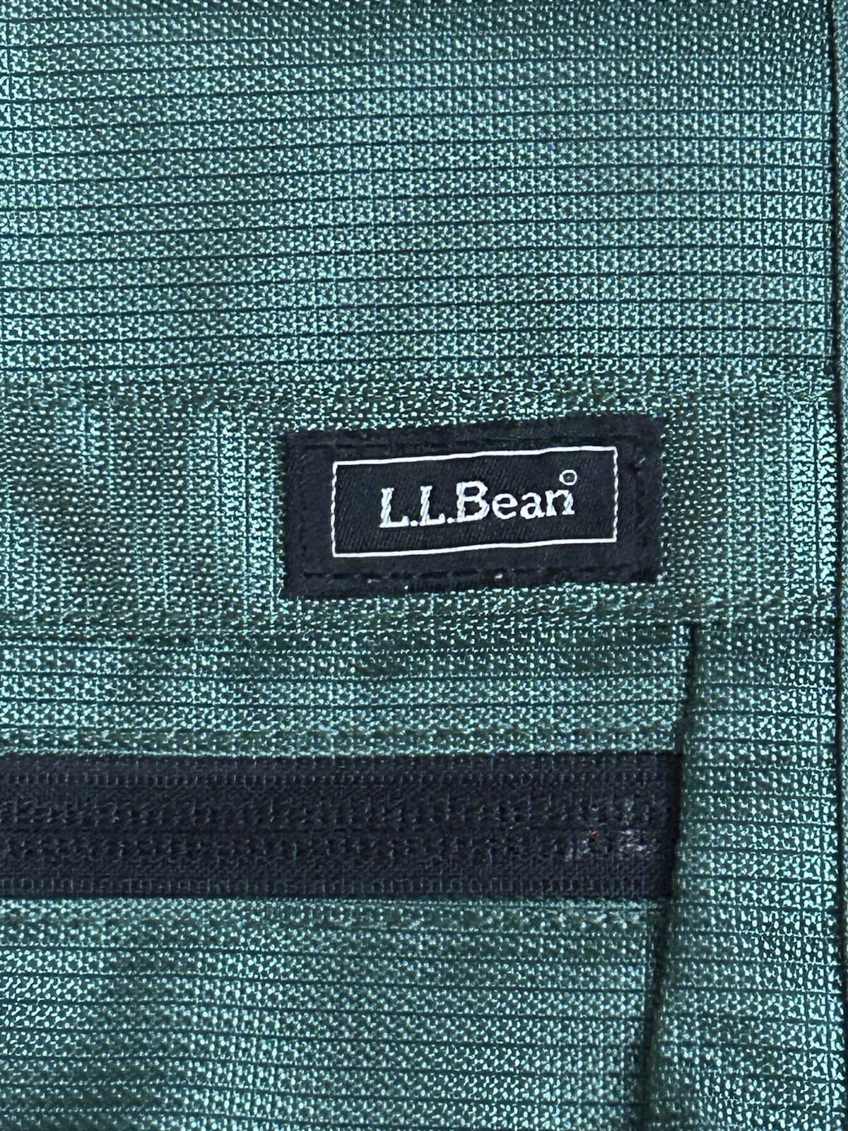 L.L.Bean Green Black Shoulder Travel Bag Adjustable Strap Clip Closure Unisex