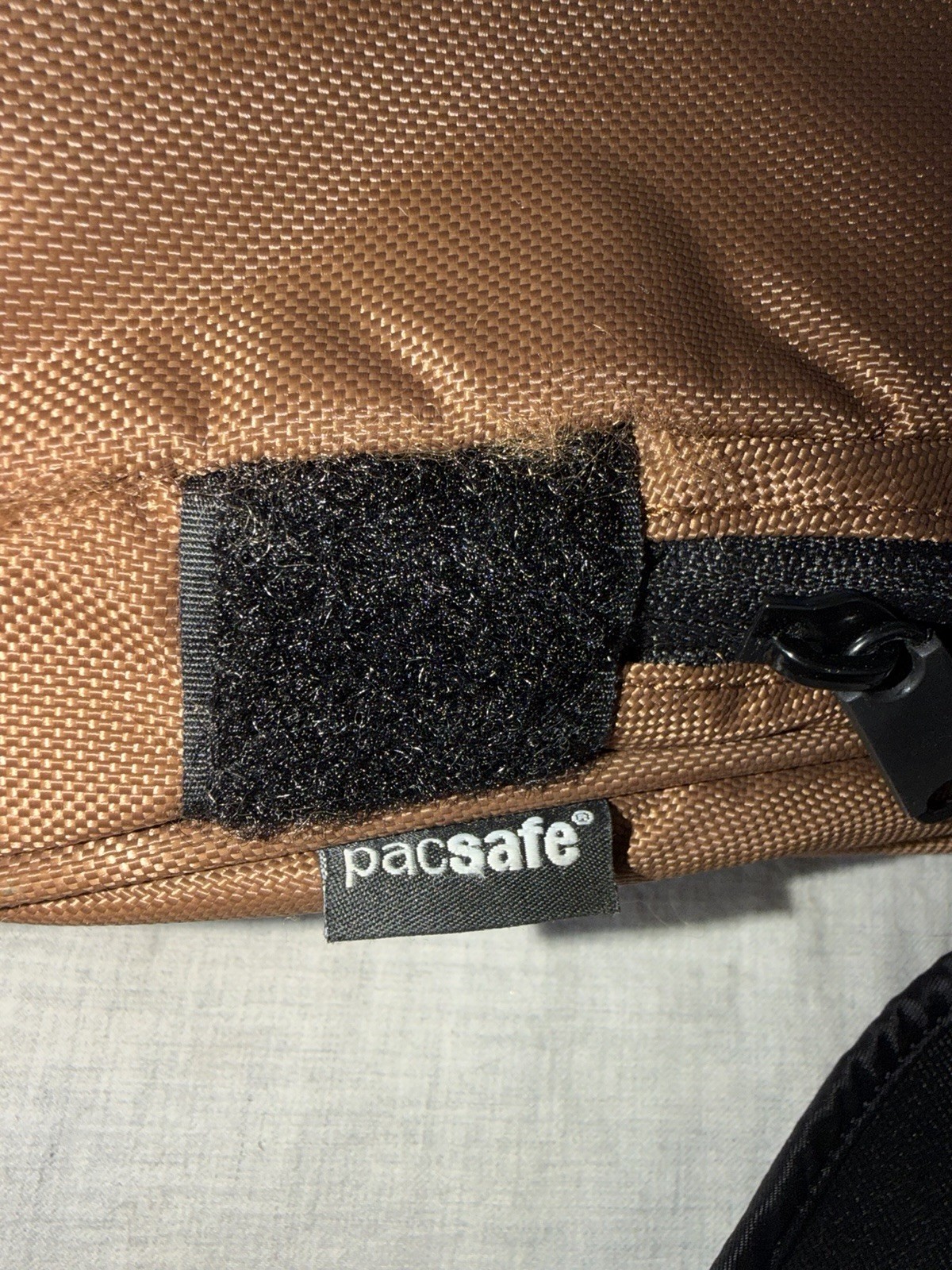 PacSafe Travel Security Metrosafe 200 Anti Theft Gear Crossbody Bag Brown PB008