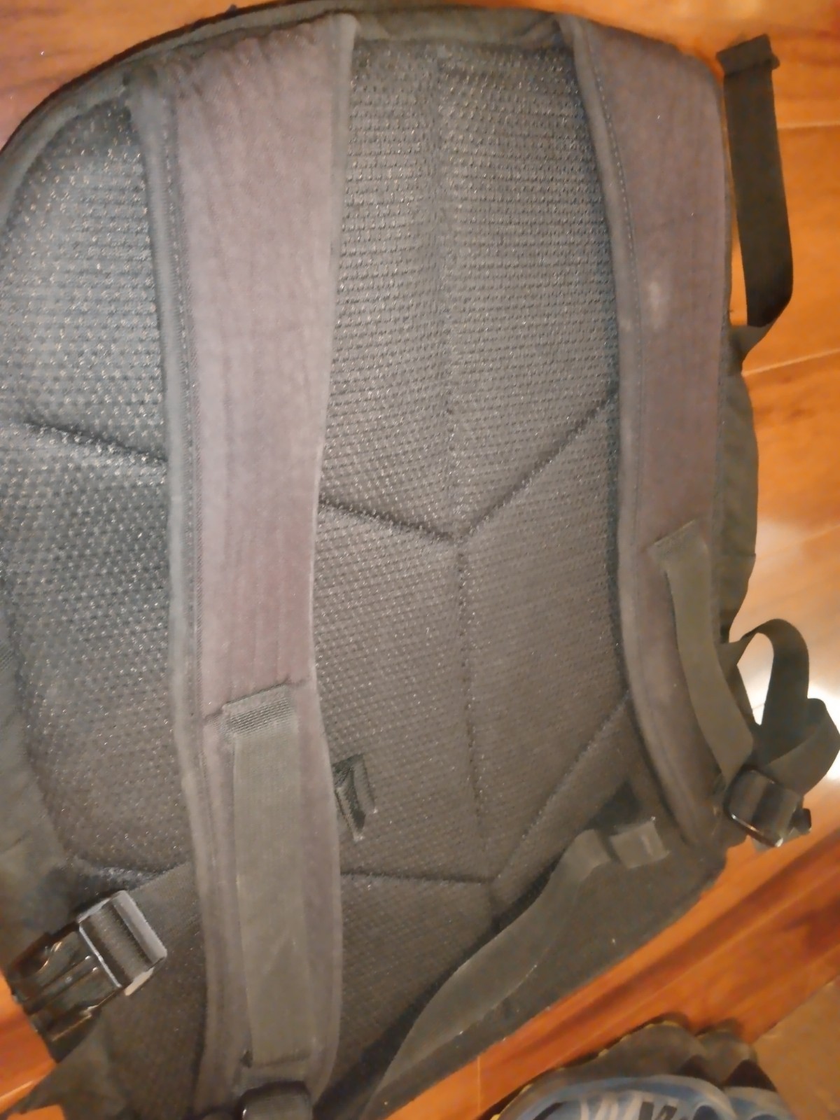 Tom Bihn VTG- Rare,Black Backpack With Laptop Sleeve – Excellent See Photos