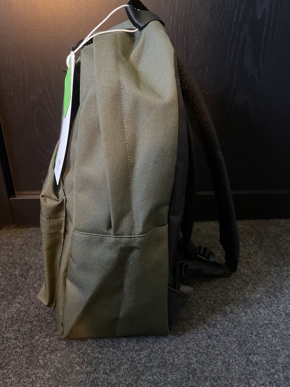 Herschel Ivy Green 20L Backpack Front Zip Pocket Striped Lining Adjustable