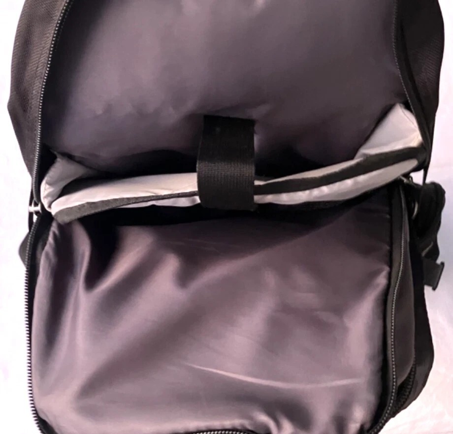 SWISSGEAR Model 9275 Backpack Laptop Case Airflow