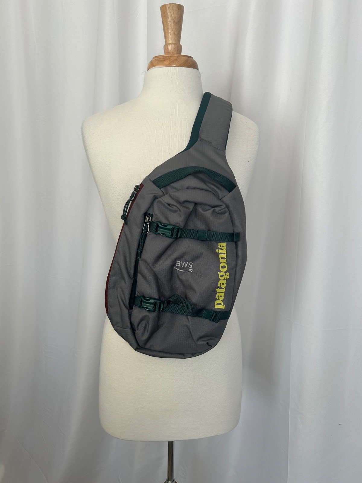 CUSTOM BRANDED GREY PATAGONIA ATOM SLING 8L DAYPACK
