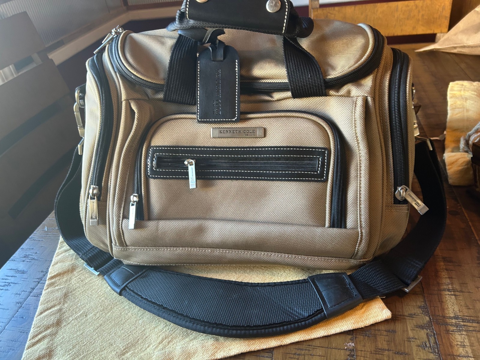 Kenneth Cole Reaction Travel Duffel bag Khaki Dual top handles , shoulder stra