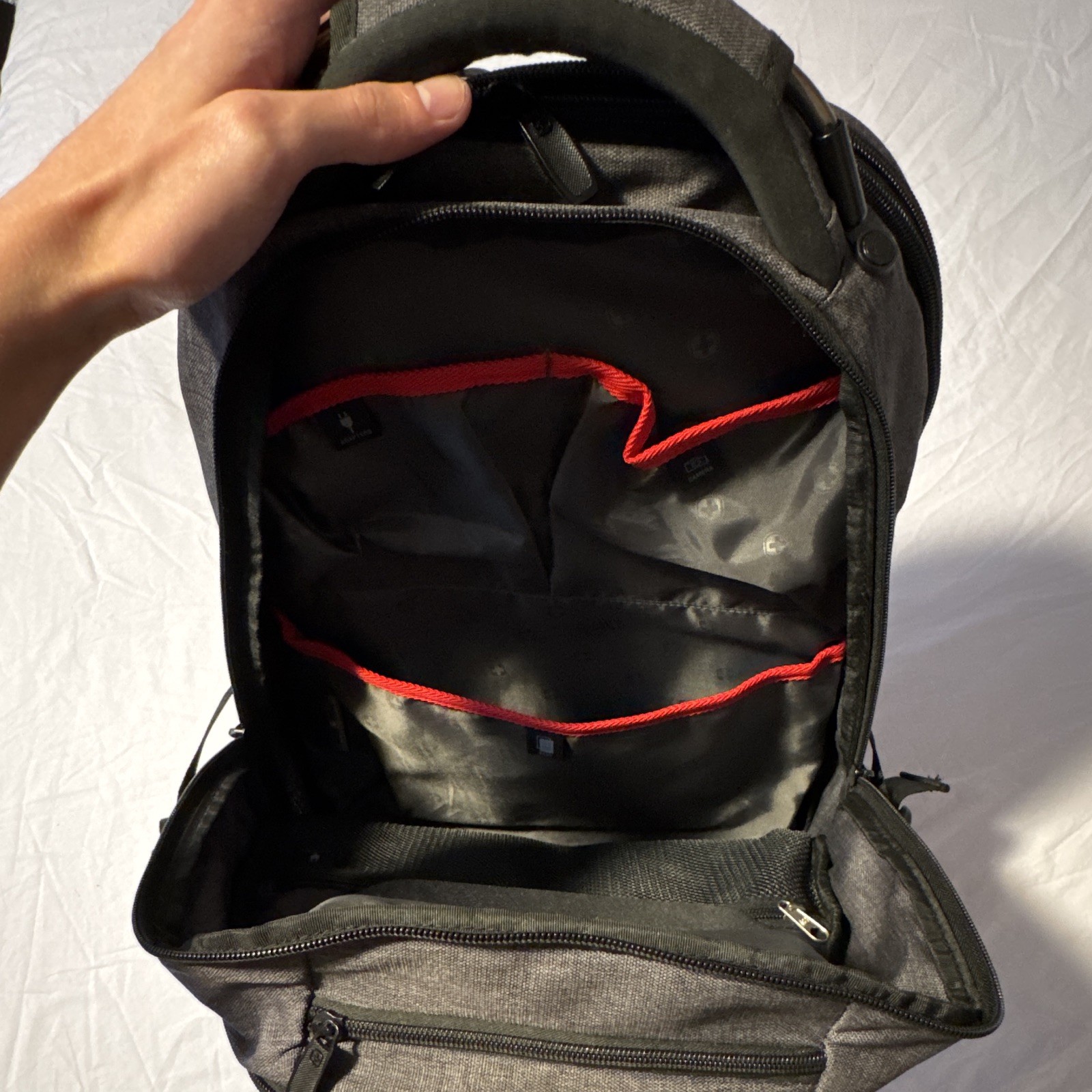 SWISSGEAR 1900 ScanSmart Laptop Backpack 17″ Black/Gray TSA-Approved Airflow