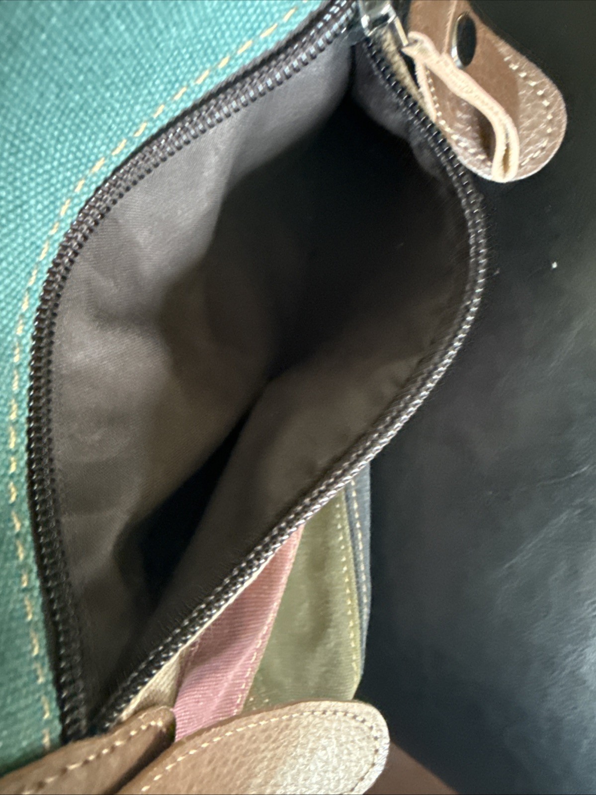 Canvas Natural Material Retro Messenger Tablet Travel Bag Manjianghong Unisex