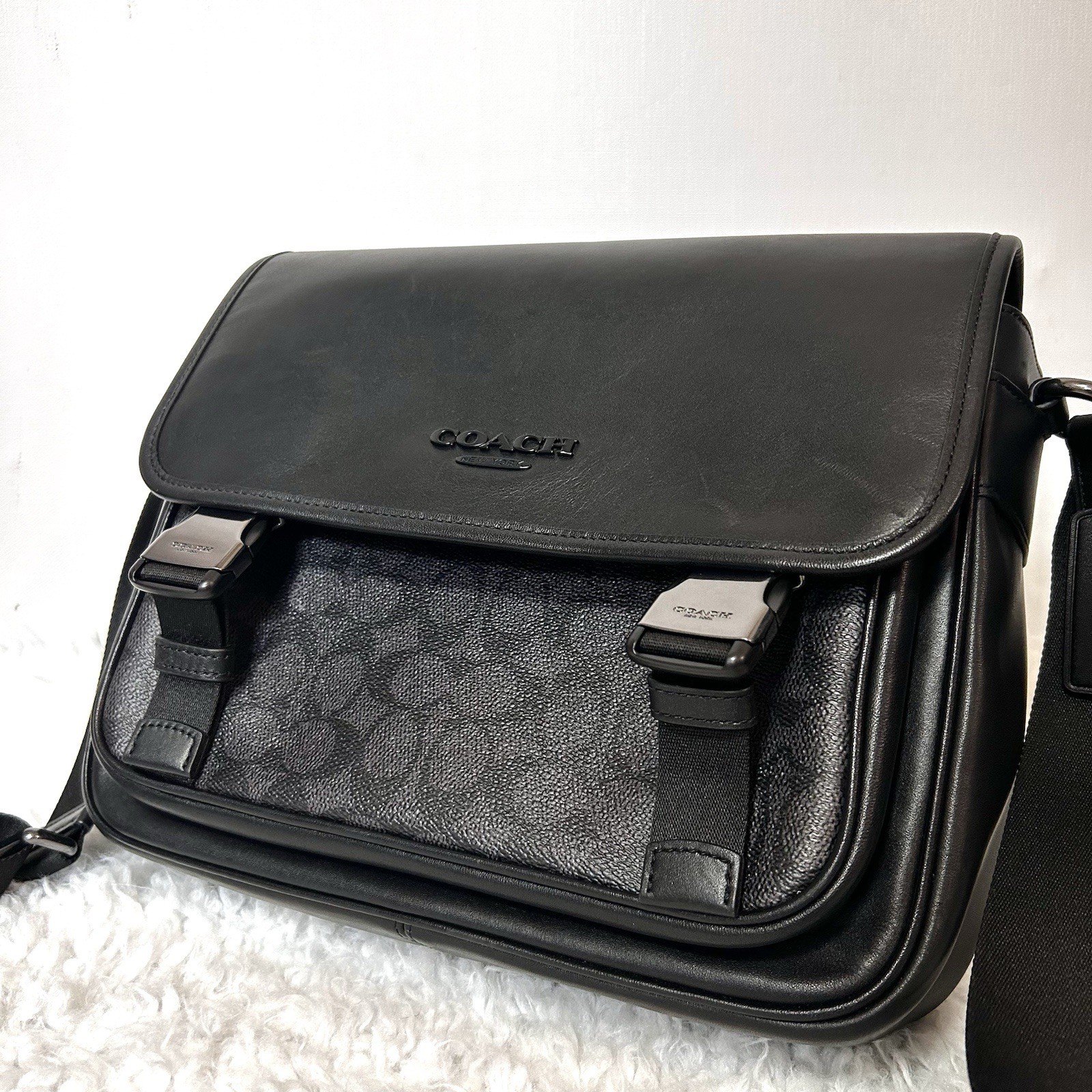 Coach Signature Monogram Messenger Crossbody Bag Black/Gray Magnetic Strap