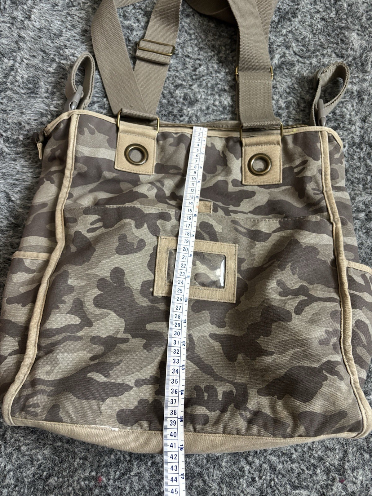 Jeep camo tote bag with multiple pockets Multi use 15.5 x 12 “ Travel bag