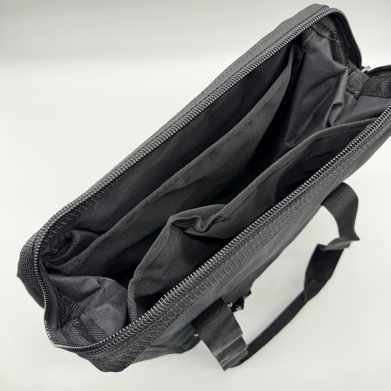 FREEMAN 13″ Heavy Duty padded toolbag with removable shoulder strap – Black