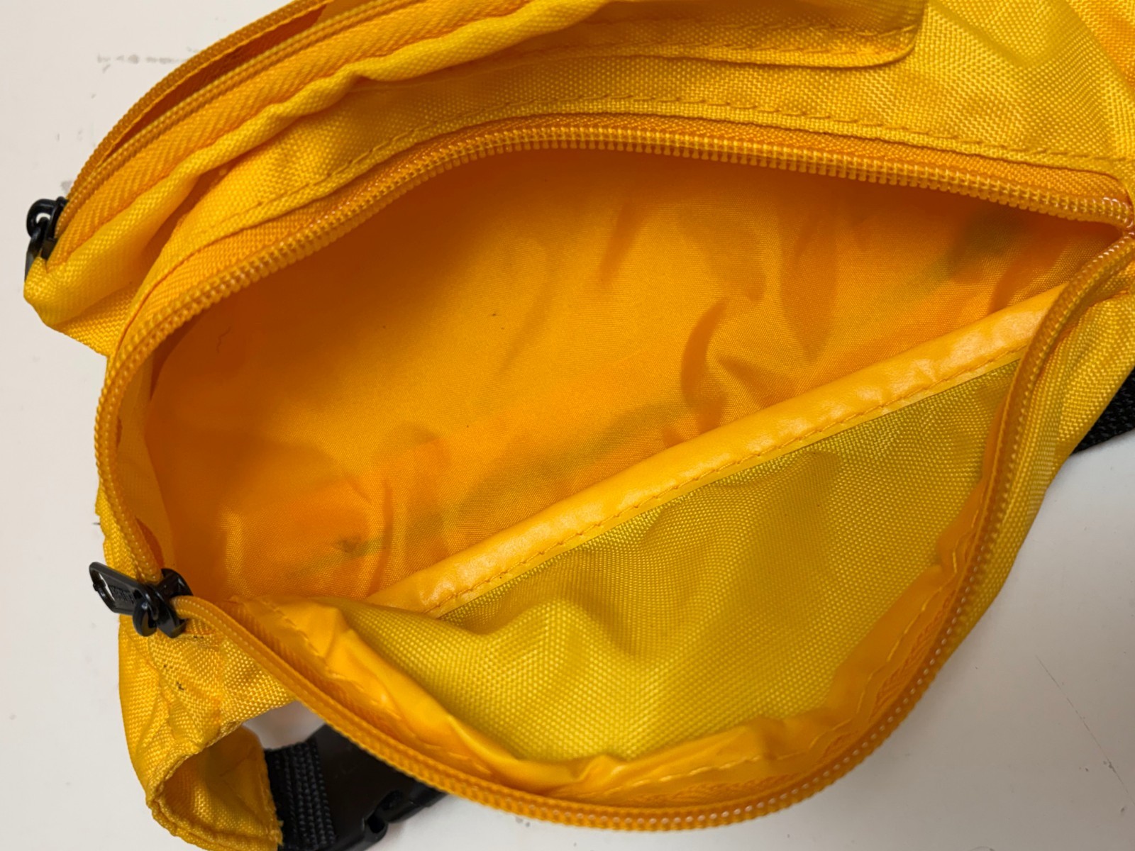 🔥 Eastsport Yellow Waist Pack Hiking Travel Bag Adjustable Strap Multi Pocket