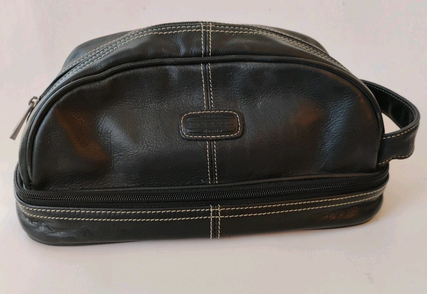Fossil Black Leather Men’s Travel Toiletry Bag Zip 2 Compartments Handle