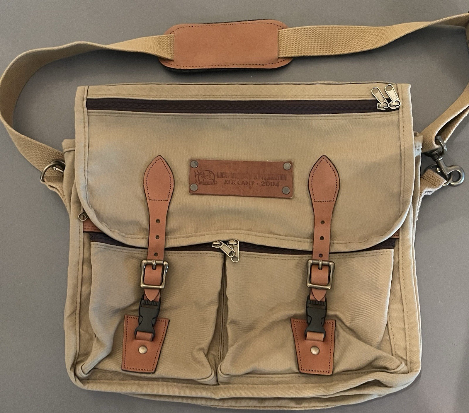 Vtg Rocky Mountain Elk Foundation RMEF Canvas Satchel Shoulder Bag Elk Camp 2004
