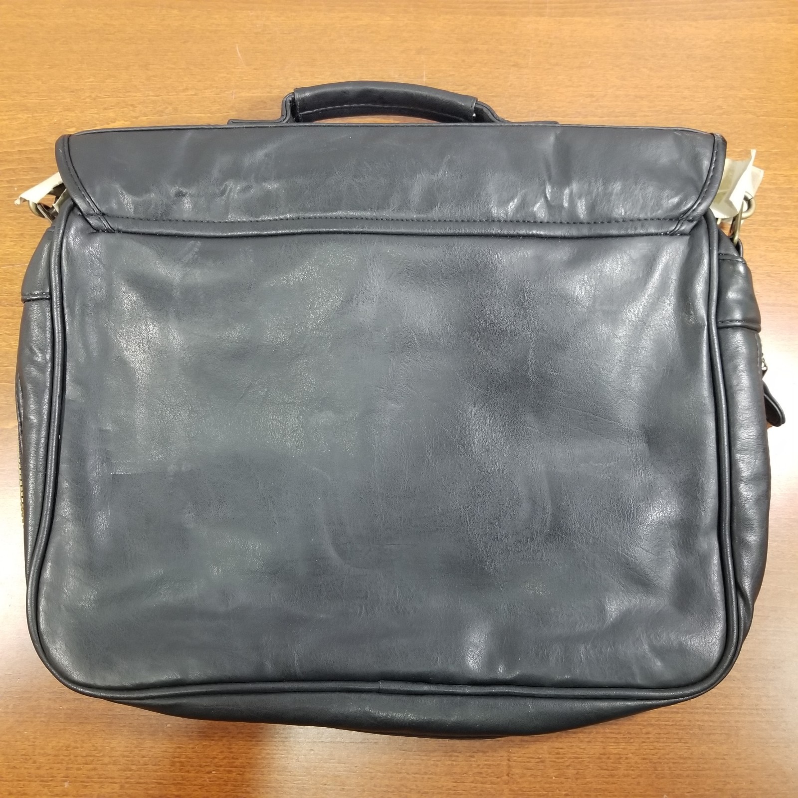The Highland Collection Laptop Messenger Bag Briefcase Vegan Leather 6108 Black