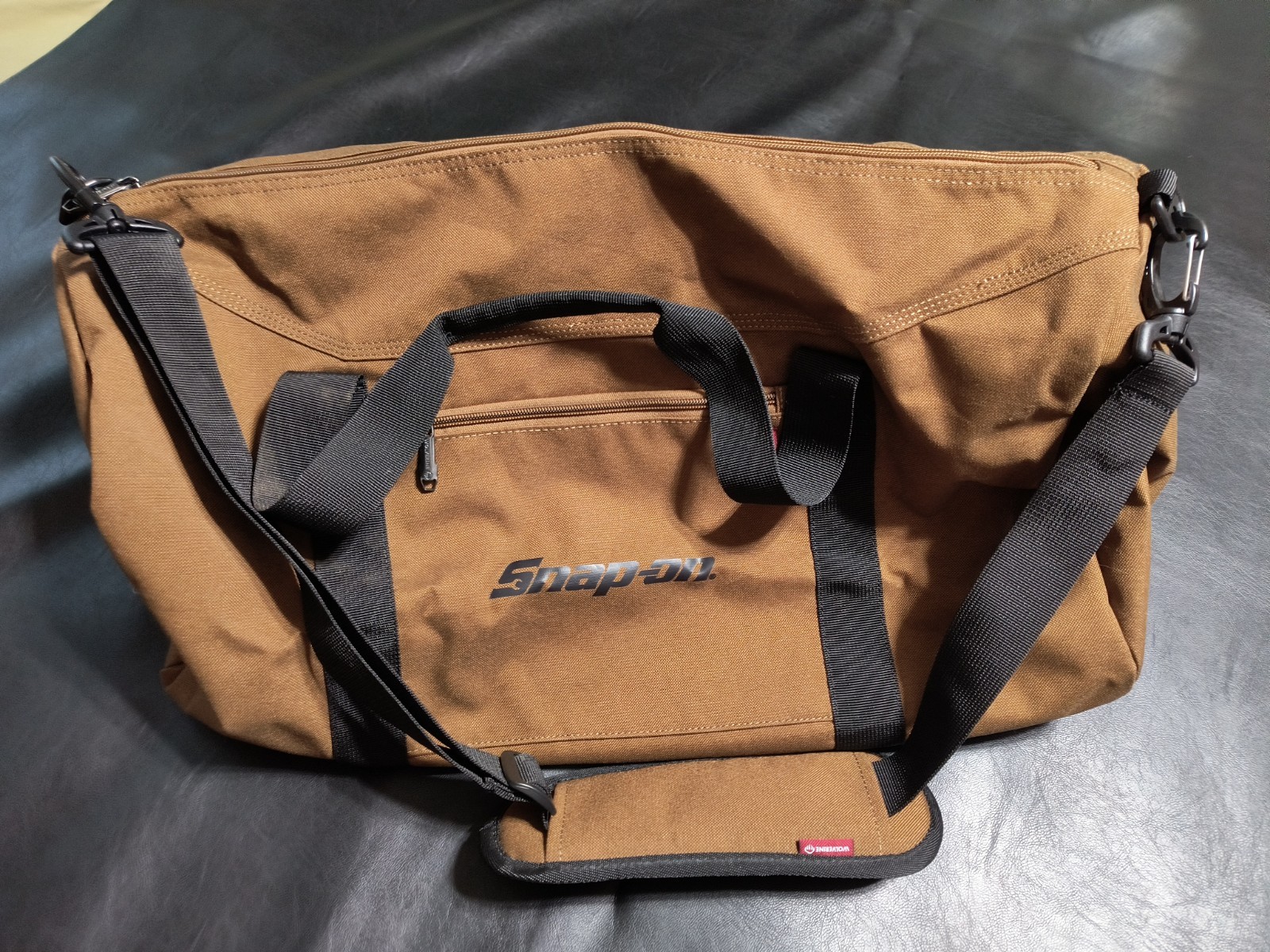 NEW WOLVERINE 22 Inch Center Zip Duffel Bag High-Density Canvas w/ Snap-on Logo