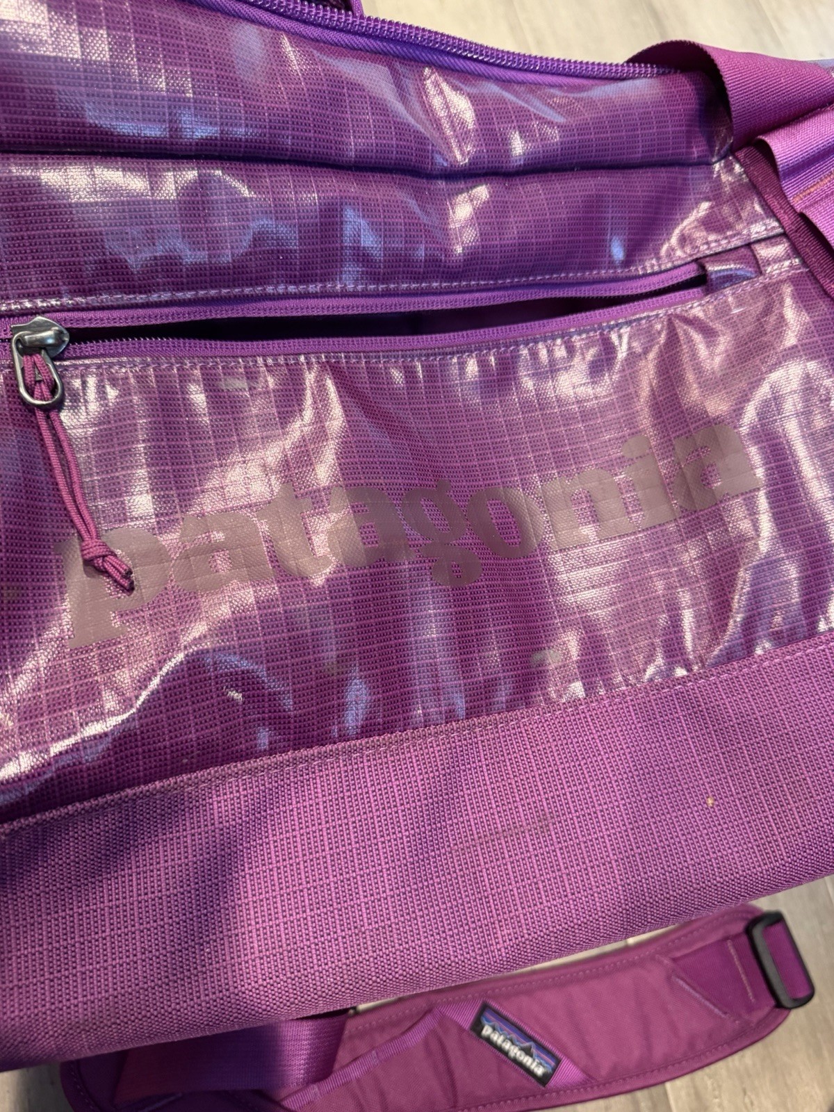 PATAGONIA BLACK HOLE 60L DUFFEL BAG PURPLE
