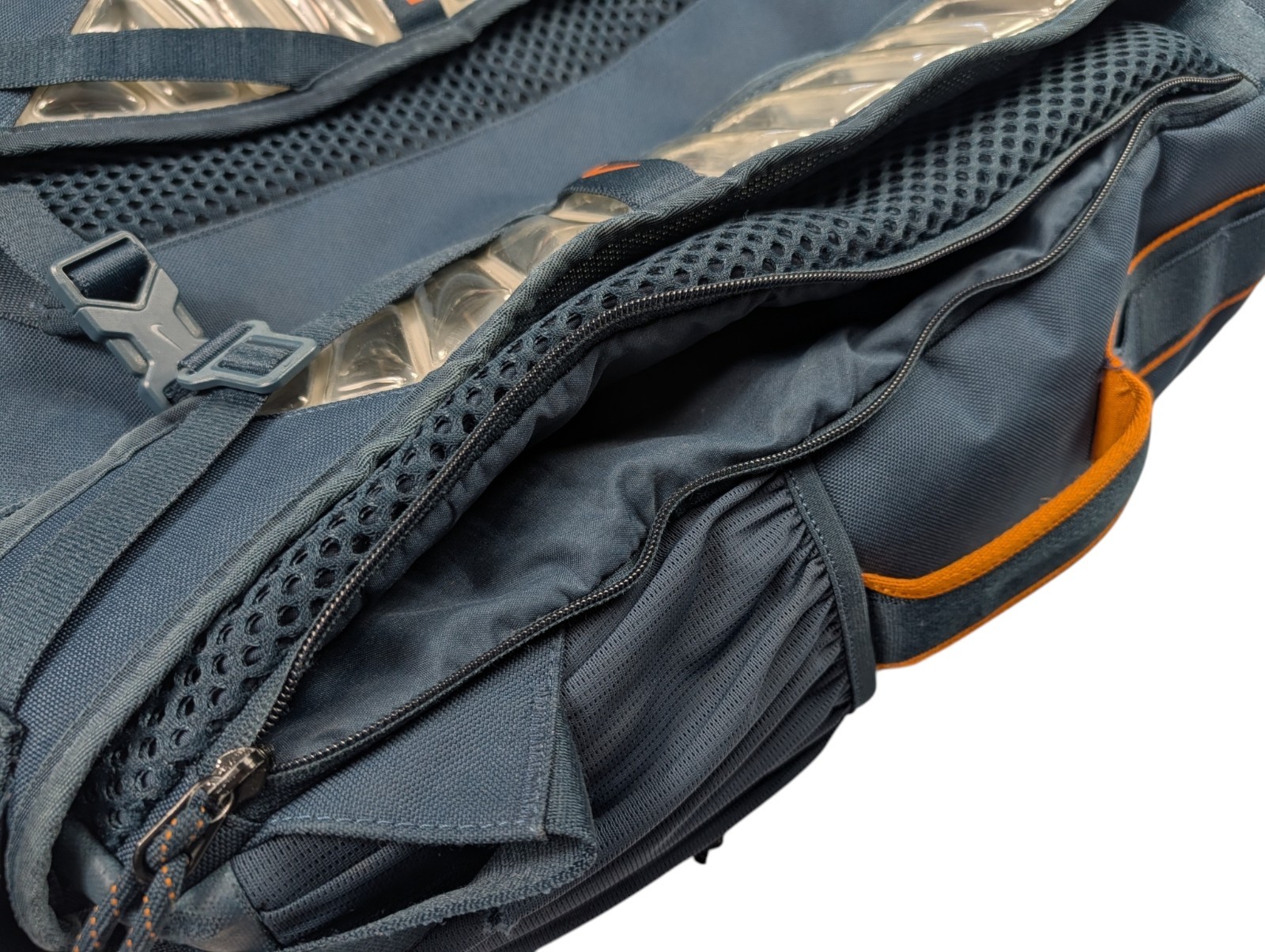 *READ* Nike Utility Elite 19″ Backpack Blue/Orange Rugged Bag Padded Air Straps