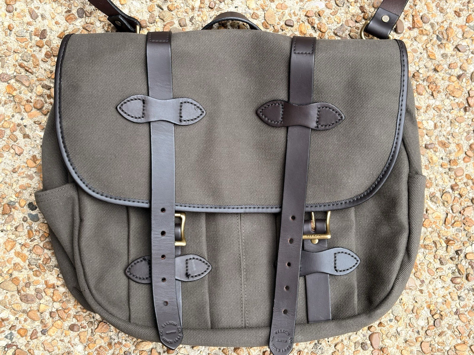Filson Rugged Twill Medium Field Bag – Otter Green – Style 232 – Made in USA