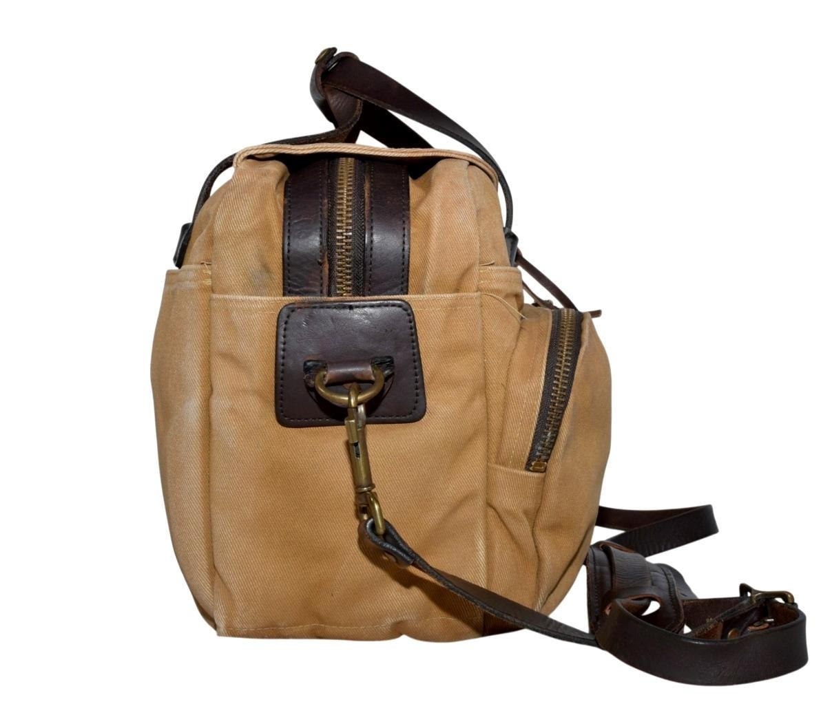 FILSON STYLE NO 258 RUGGED TWILL PADDED TAN COMPUTER BAG MESSENGER BAG OLD STOCK