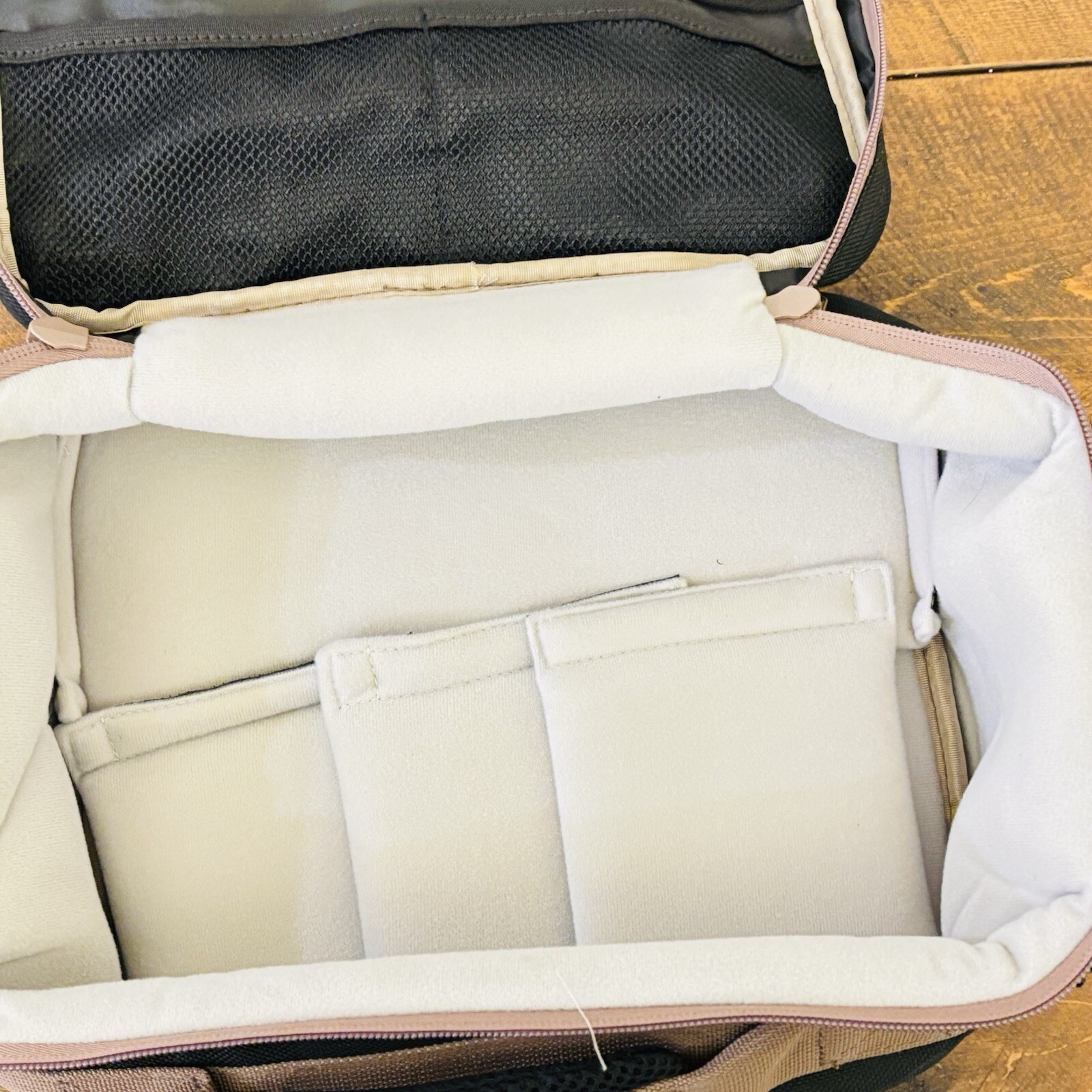 Ducks Unlimited Padded Case Never Used Multi-use