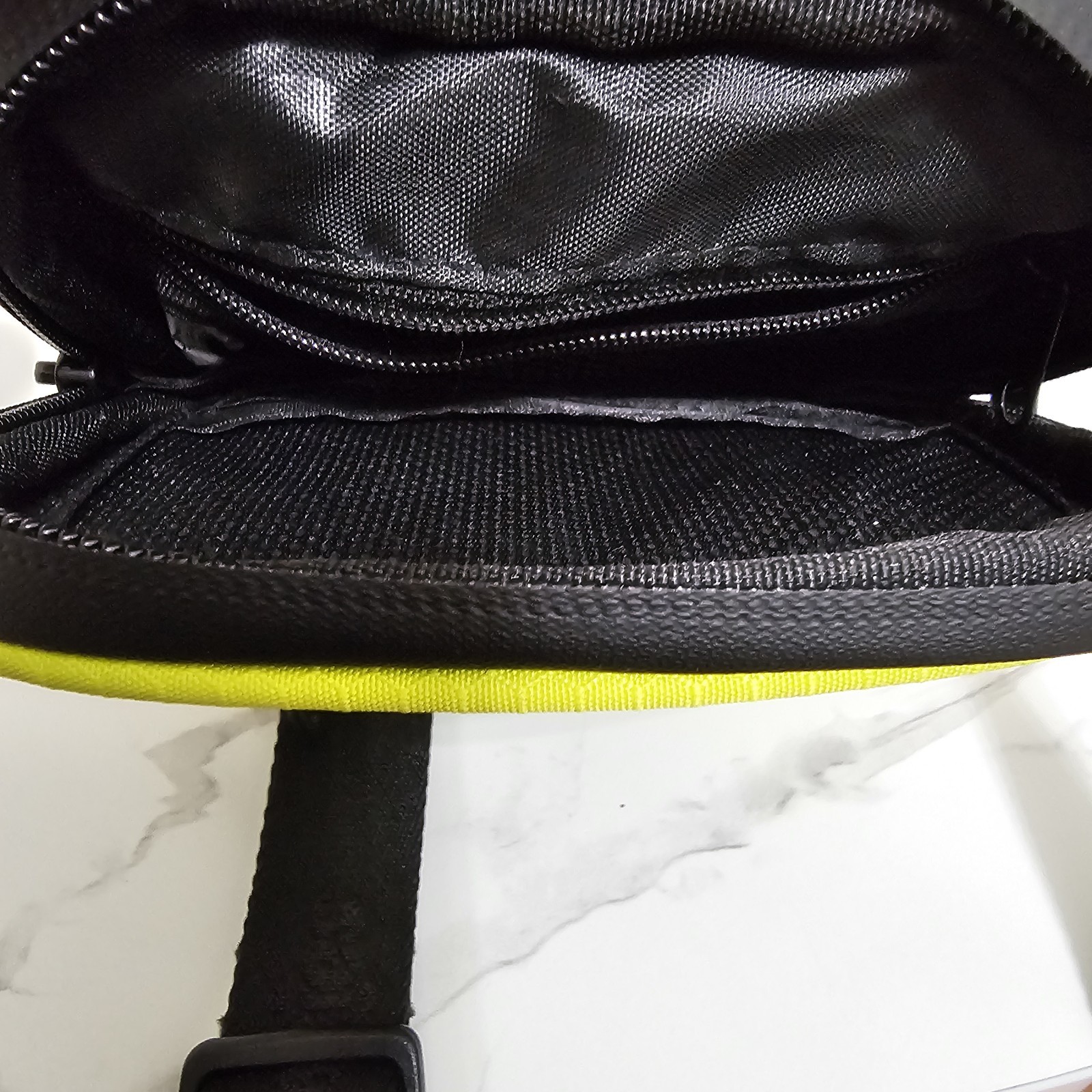 Cookies Original Logo Honeycomb Utility Bag