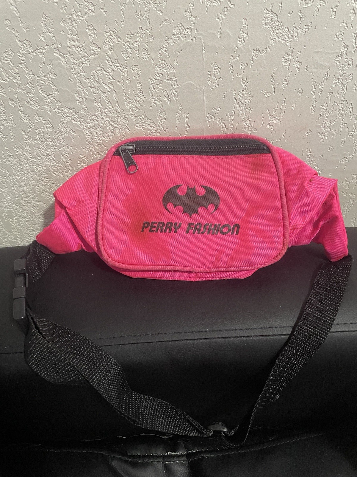 Rare HTF Vintage Dc Comics 1989 Pink Batman Fanny Pack Waist Bag Perry Fashion