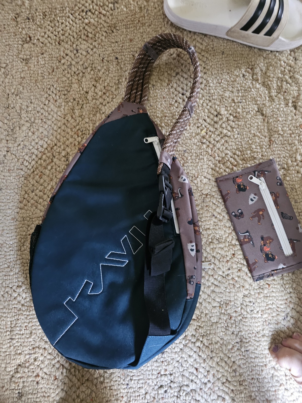 KAVU Rope Sling Bag Sasquatch Brown/Black Crossbody + Zip Wallet Pouch