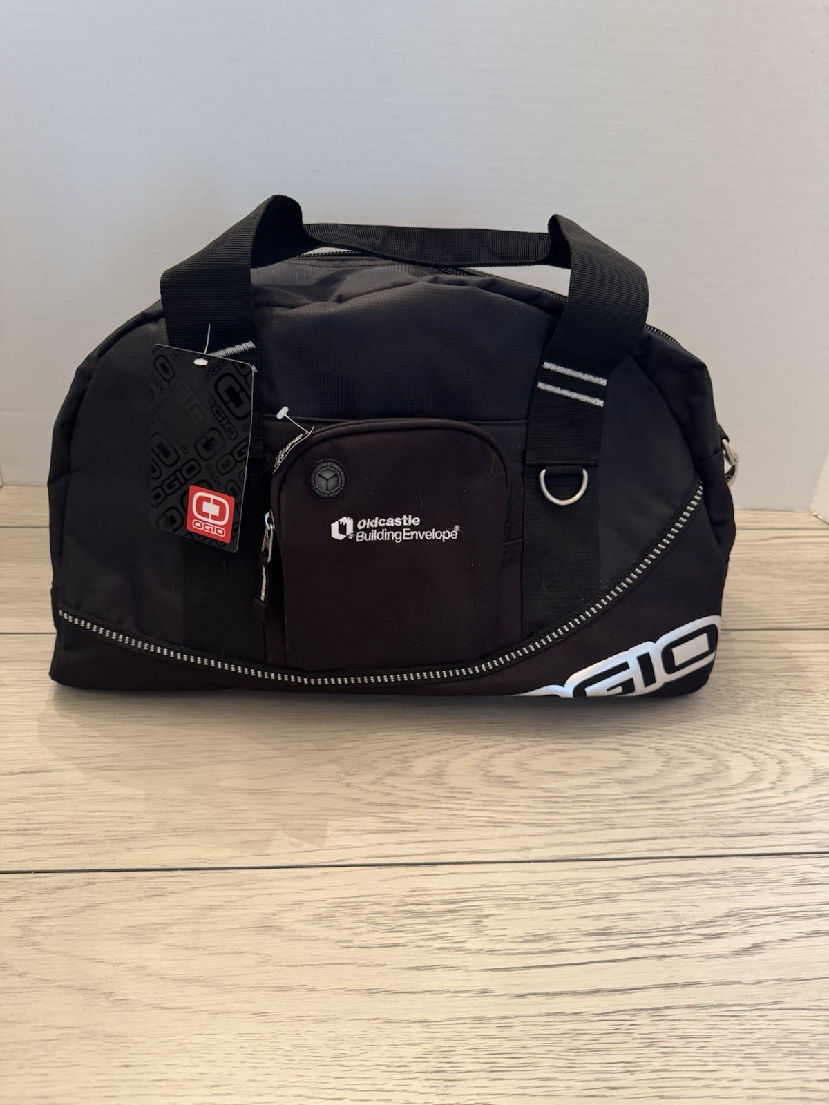 NEW OGIO Half Dome Duffle Bag Black Shoulder Strap & Audio Pocket Gym Travel NWT