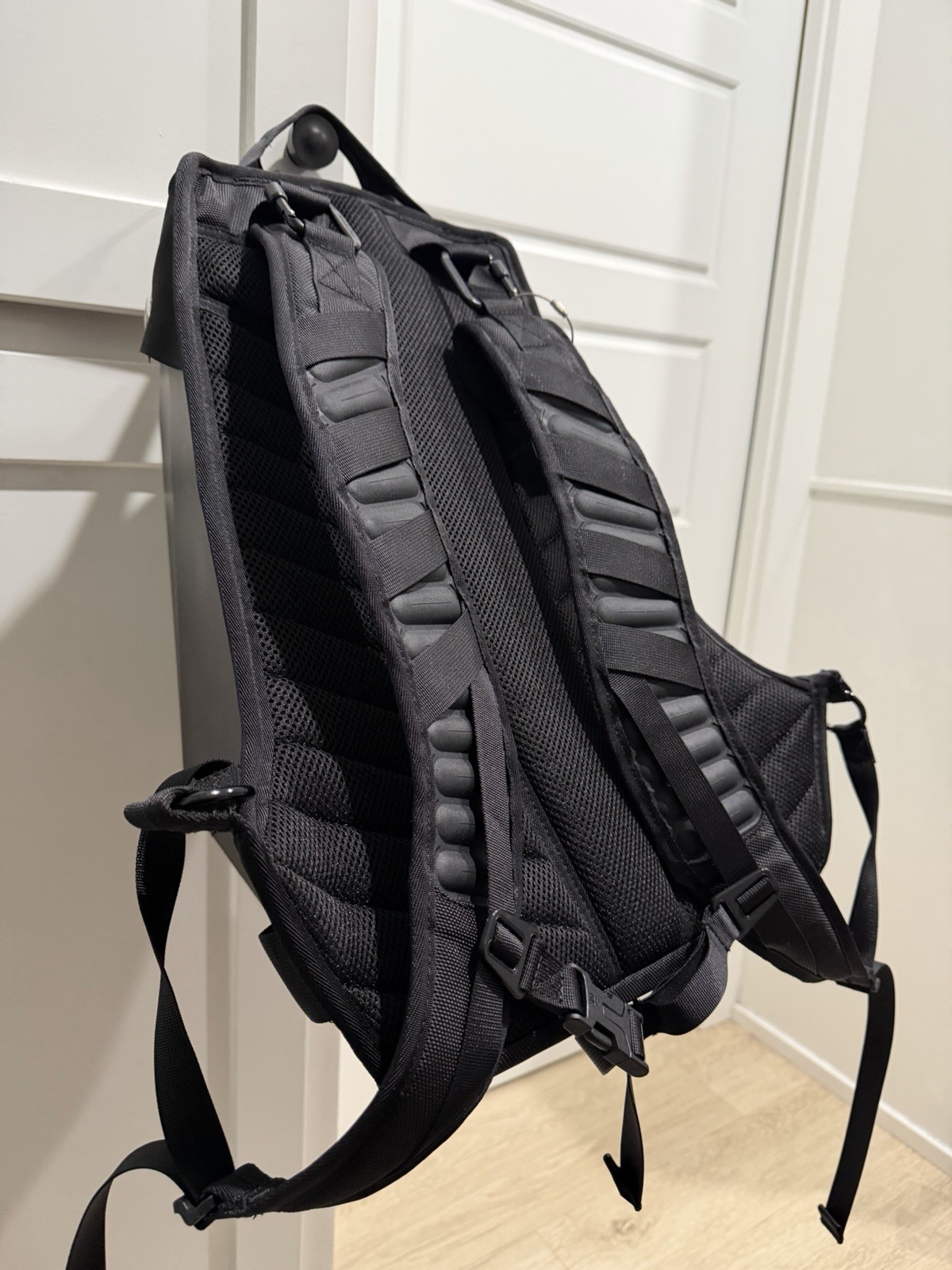 RARE Nike Hard Shell Backpack Black/Gray/Green, Adjustable Padded Straps