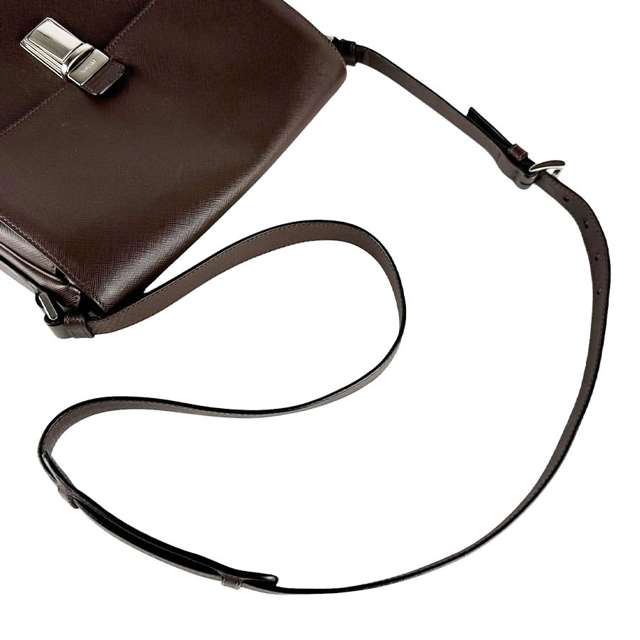 Auth PRADA Shoulder Bag Brown Leather/Silvertone – z10539