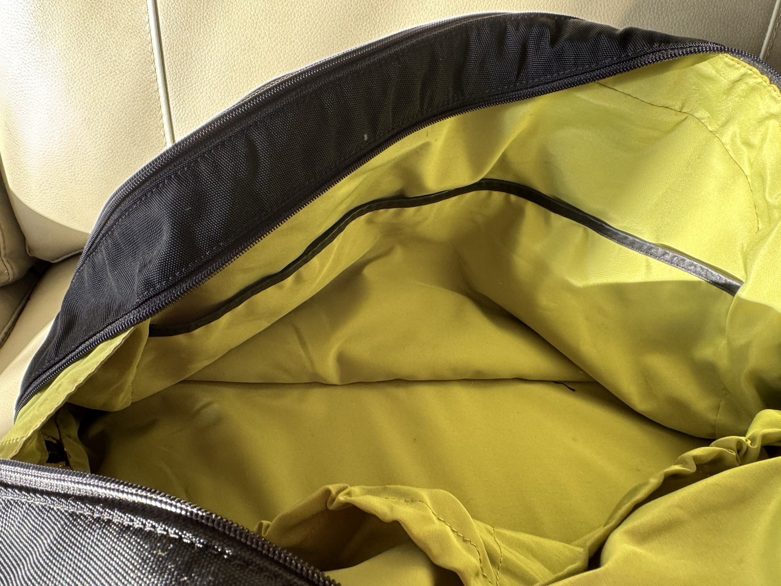 cole haan trinity Leather And Nylon Duffle Bag Vintage Dome Shaped : Clean