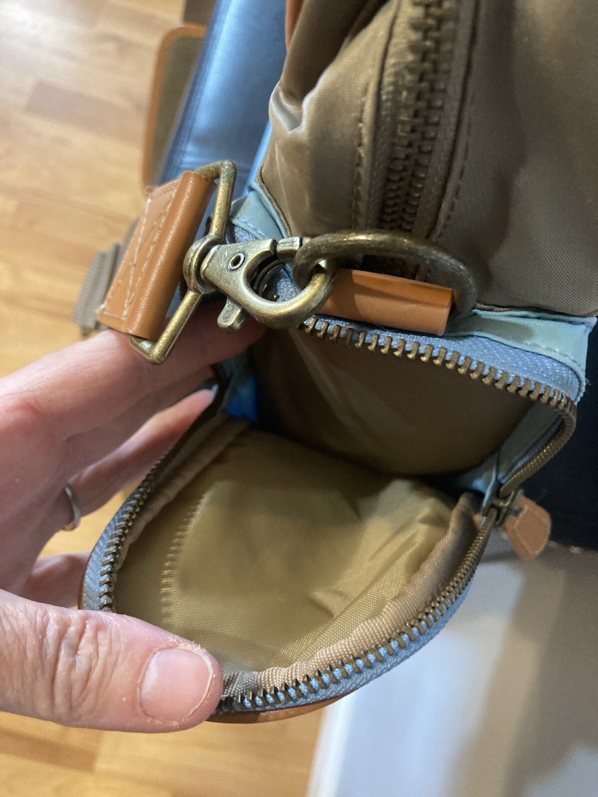 Eddie Bauer Messenger Bag Laptop Computer Case Nylon Blue And Brown
