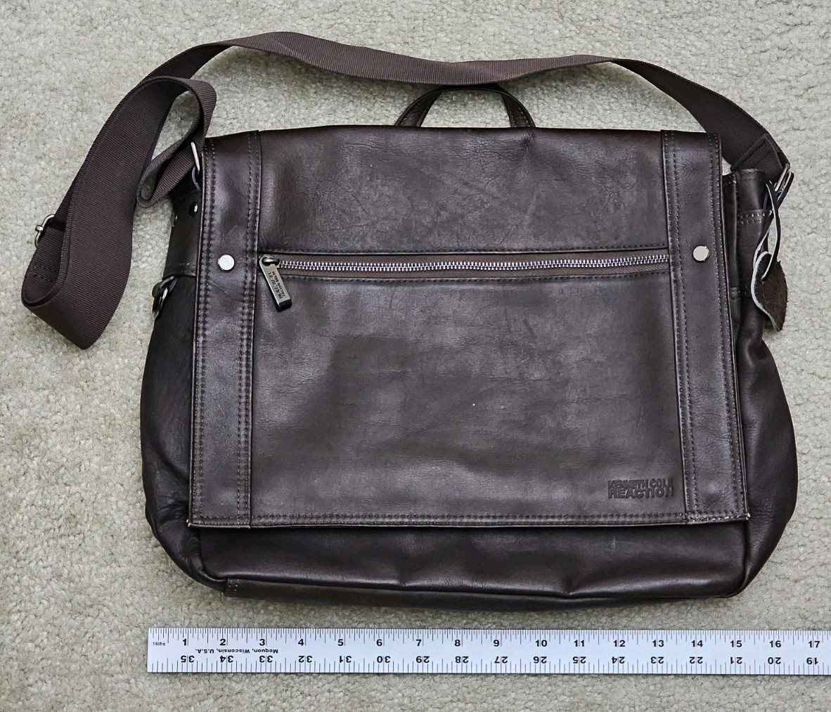 Kenneth Cole Reaction brown leather flap over messenger bag with magnetic snaps