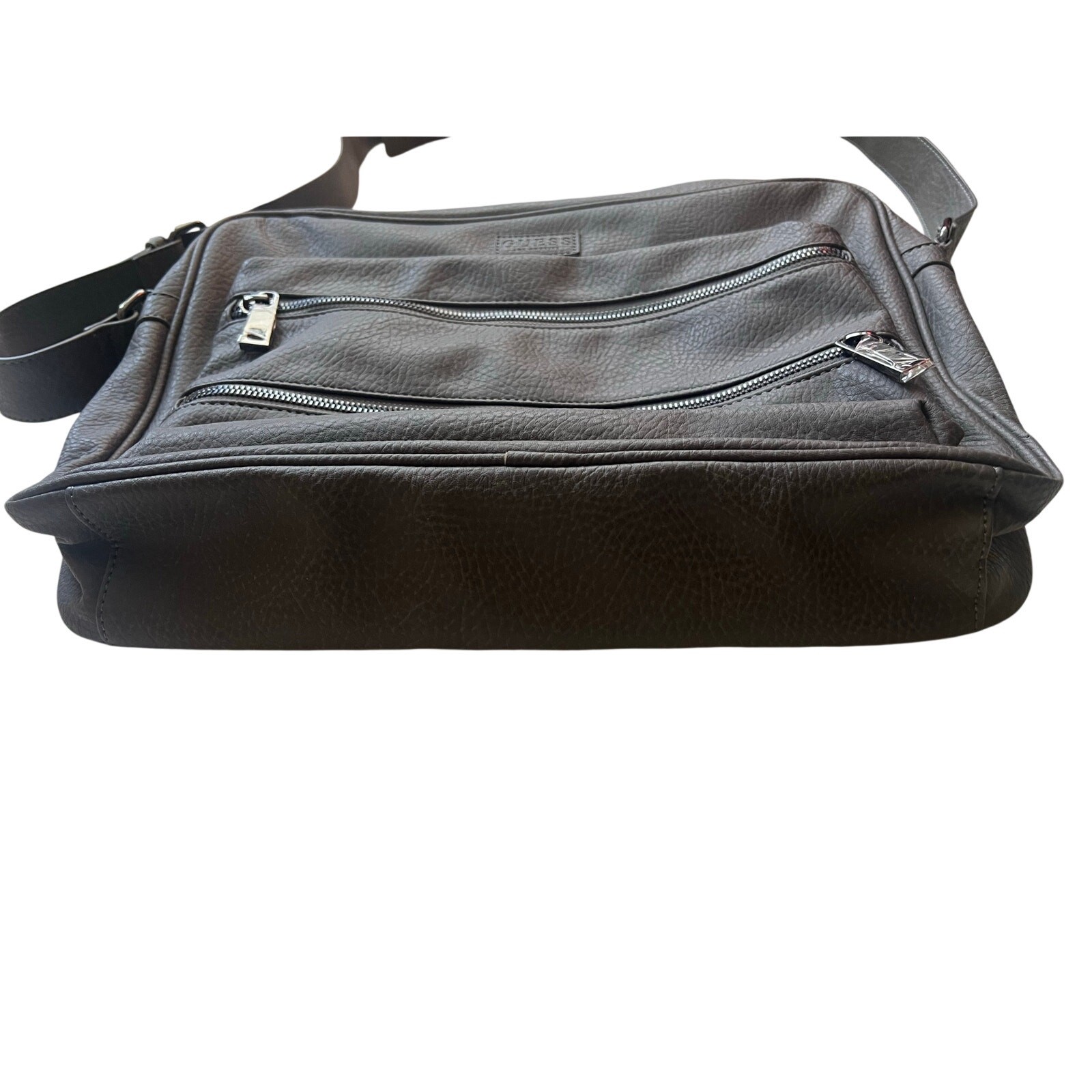 GUESS Gray Pebble Grain Messenger Bag Crossbody Laptop Work Travel