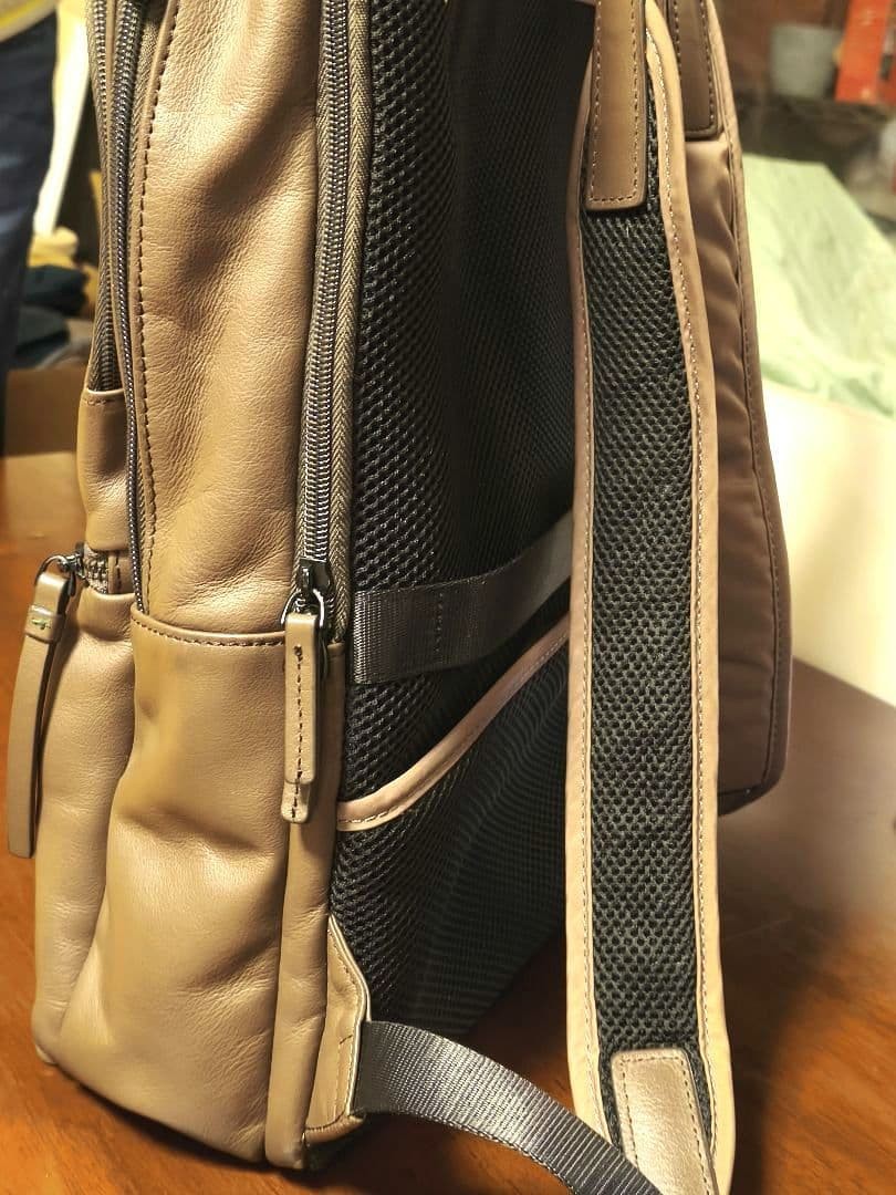 Ultima Tokyo Brown Bag Bag