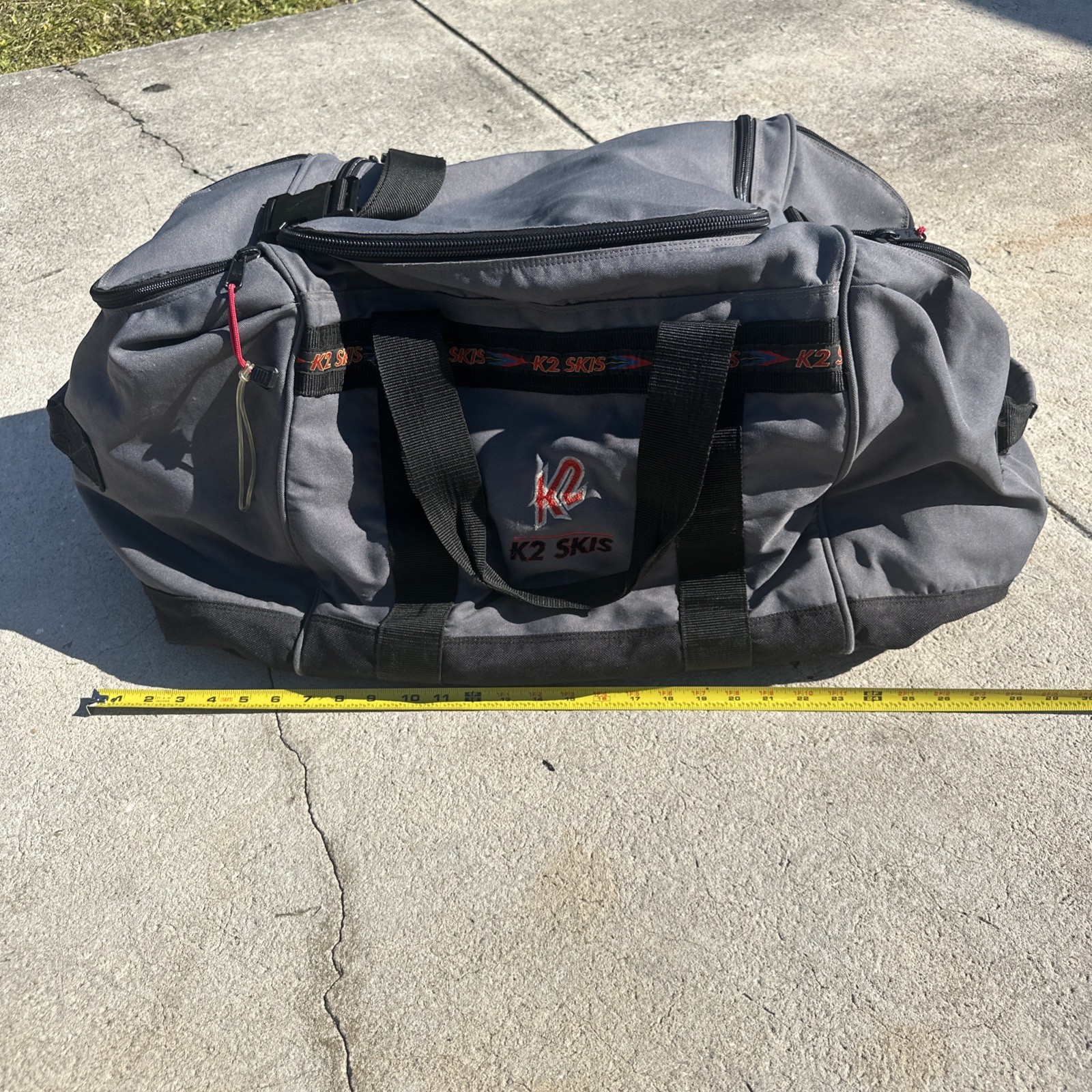 Vintage K2 Large Duffle Travel Bag Gray Ski Snowboard Snow Strap Handle *FLAWS*