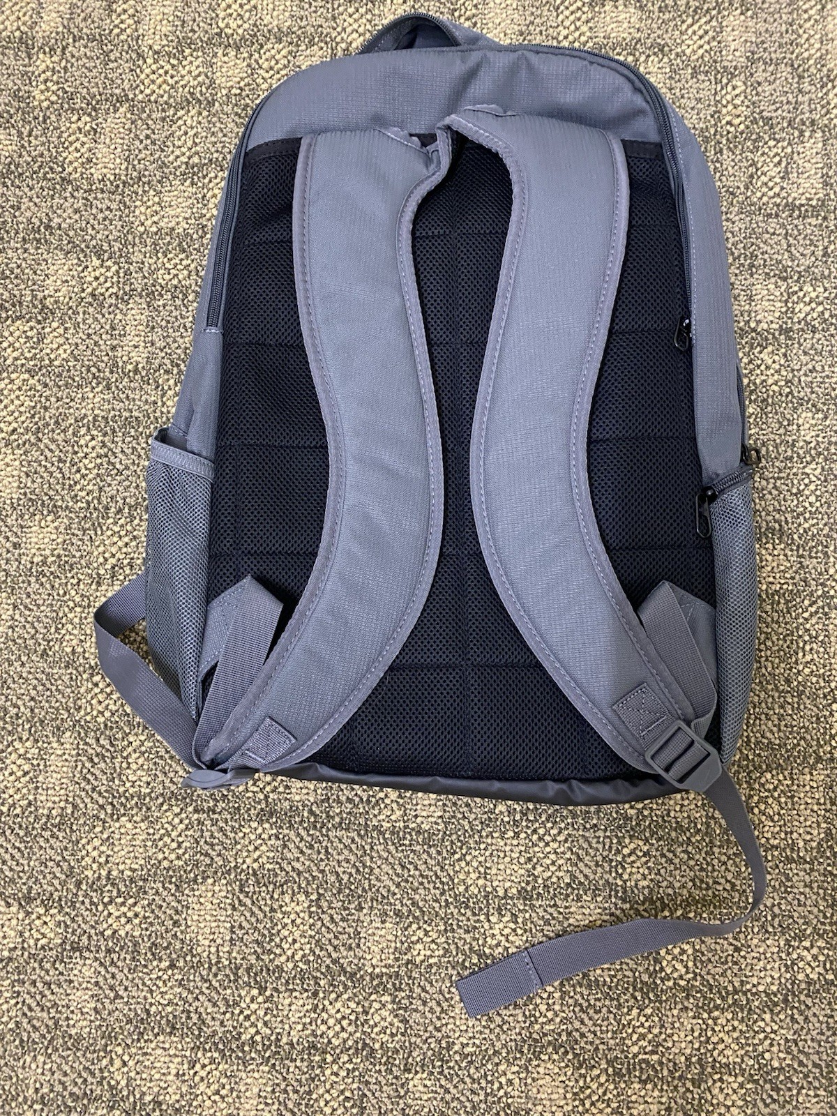 Official Nike USA Wrestling Backpack Gray/Black L Zip Closure – BRAND NEW w Tags