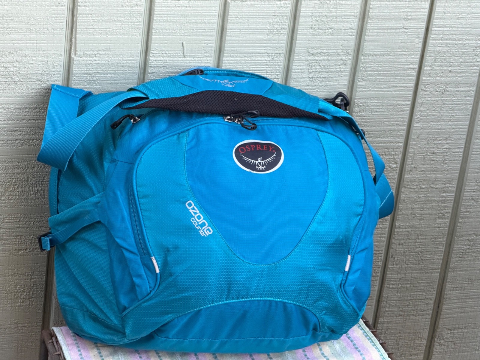Osprey Ozone Courier Bag Summit Blue Laptop Messenger Bag Travel Carry-on 20 L