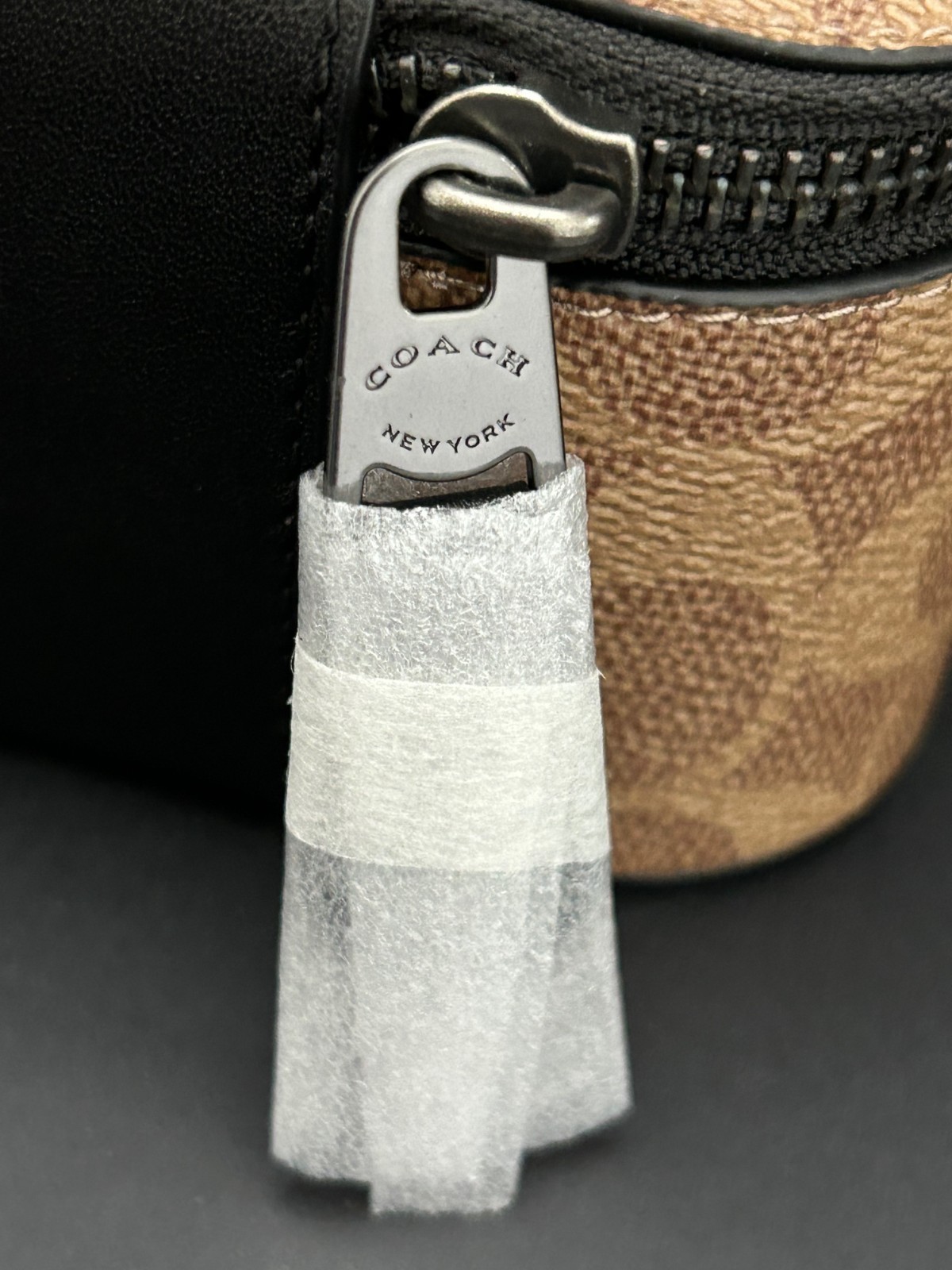 New Coach Tech Organizer Colorblock Signature Canvas Khaki Black Zip Around