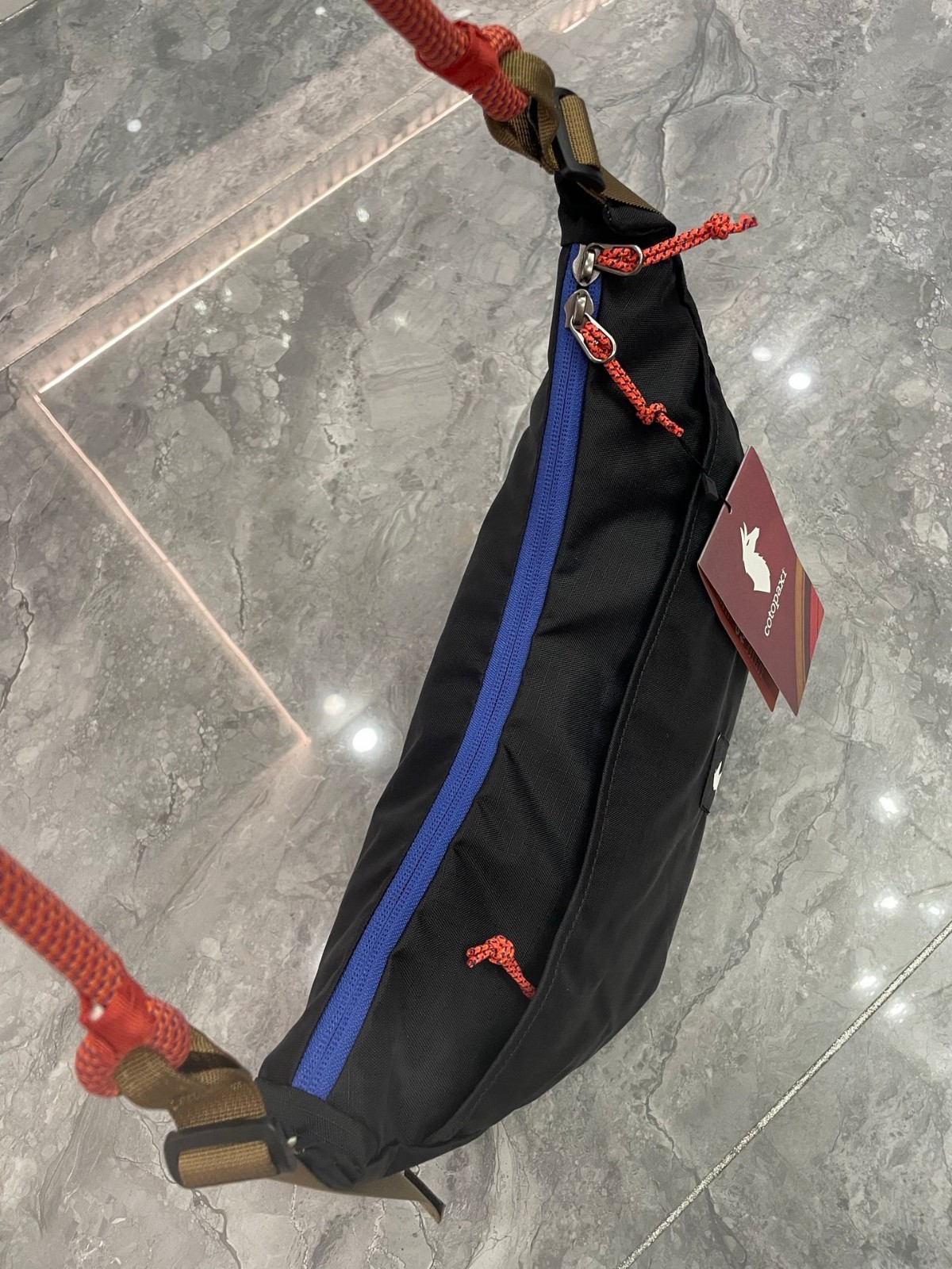 Cotopaxi Black 8L Commuter Shoulder Bag with Climbing Rope Strap 38x25x7cm