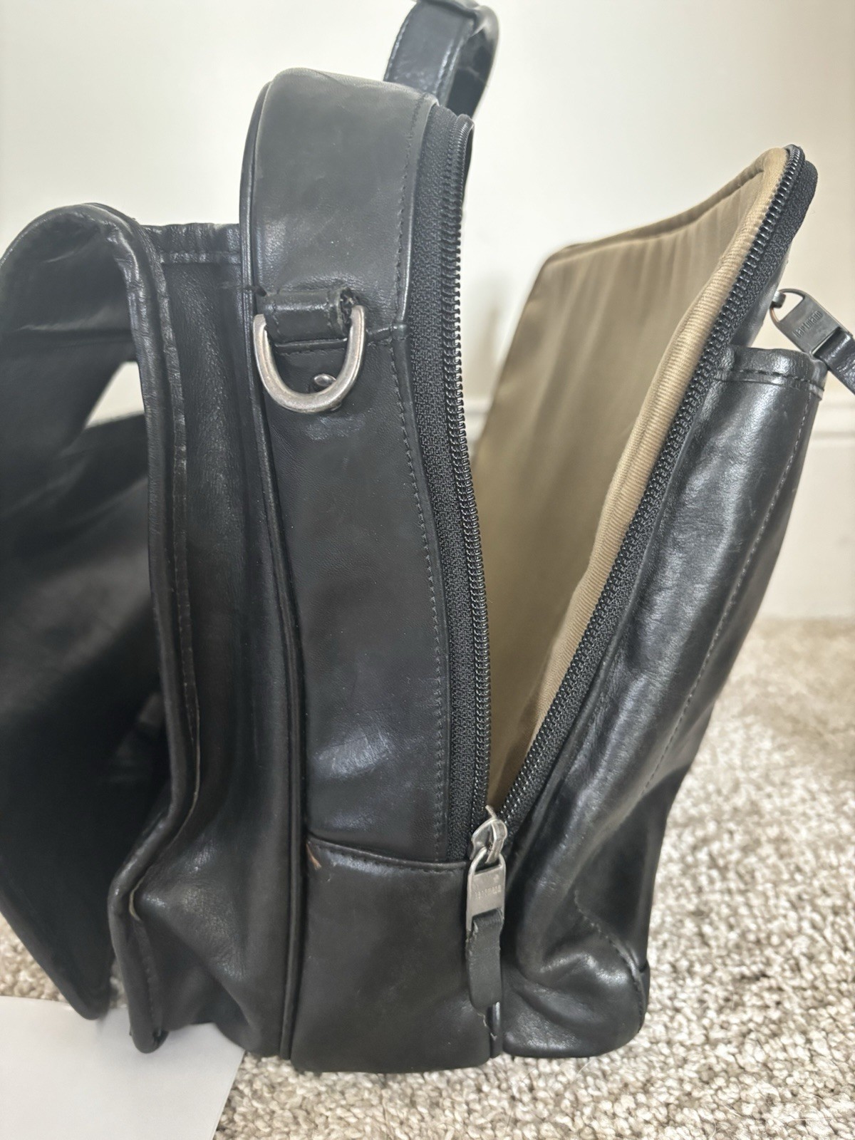 Hartmann Black Briefcase Document Case Push Lock Zip Outer Pockets Dividers