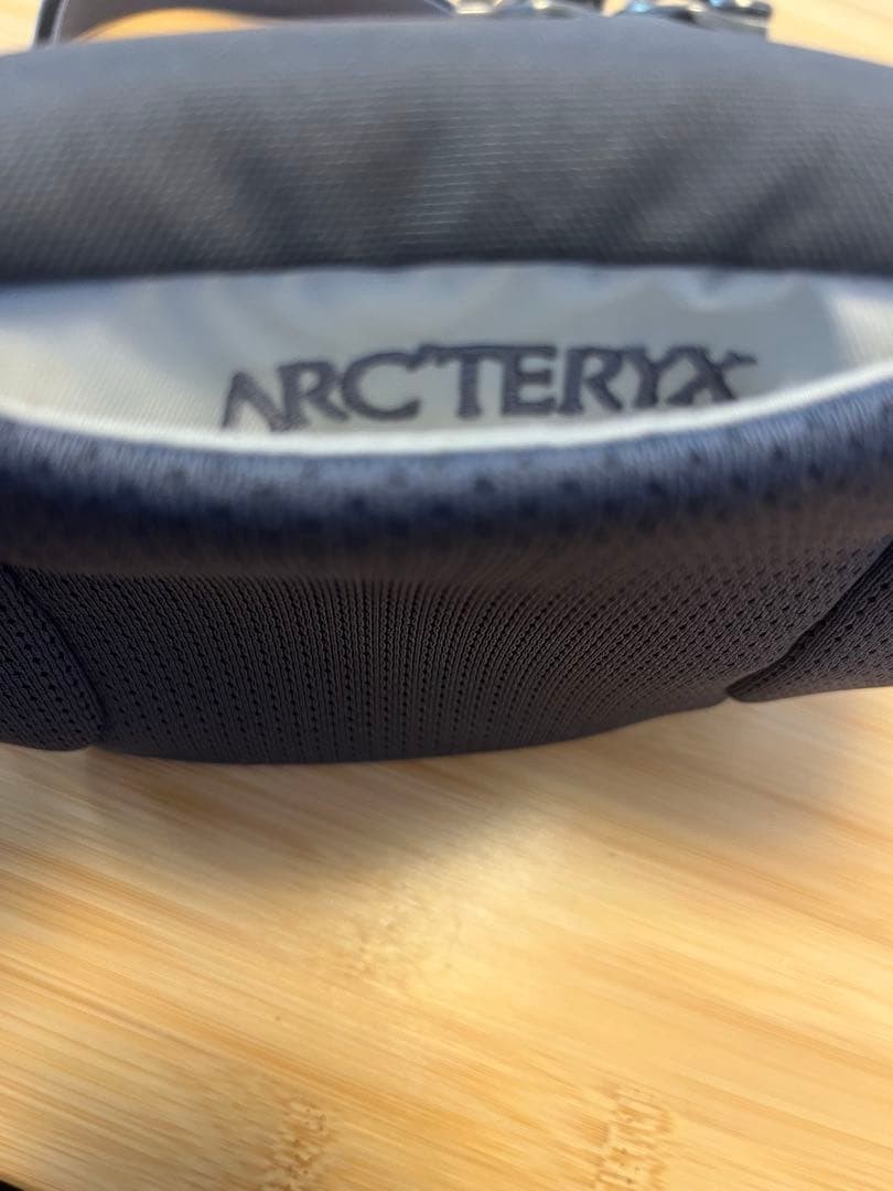 ARC’TERYX Mantis1 Waistpack Gray Recycled Polyester 12 Uses Pre-owned