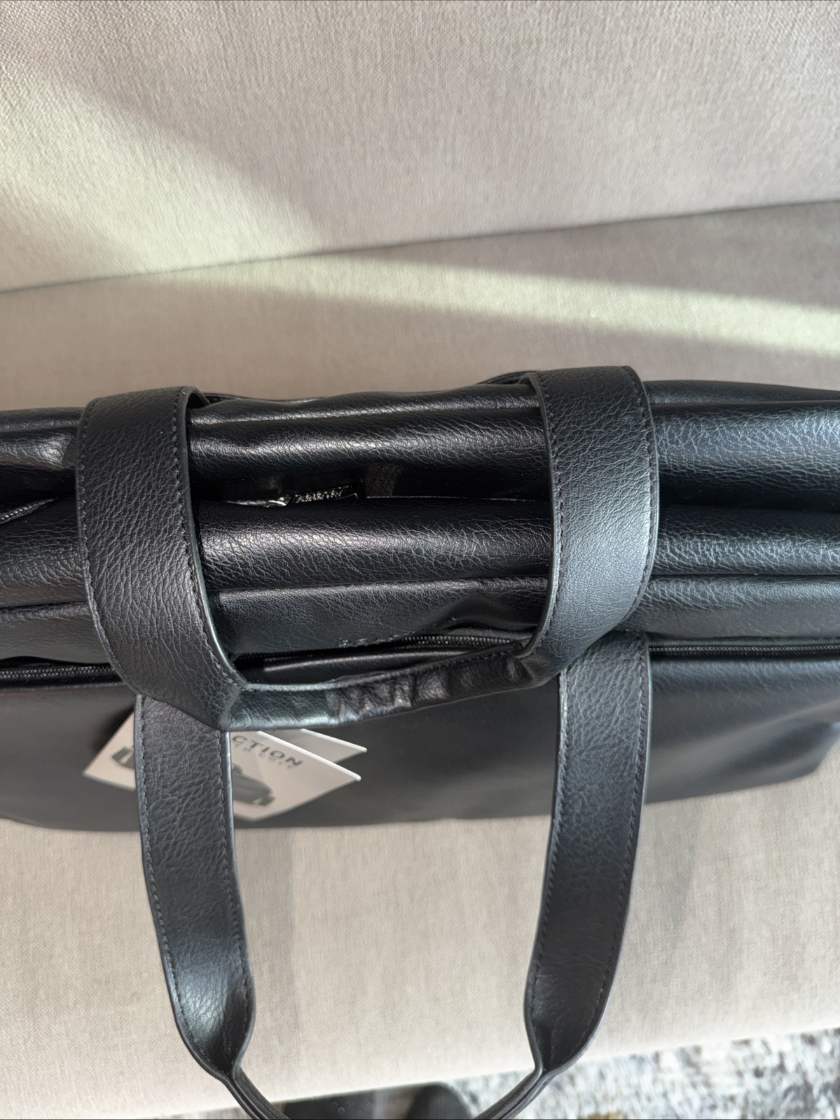 Kenneth Cole Reaction Colombian Leather 20″ Large Duffle Bag