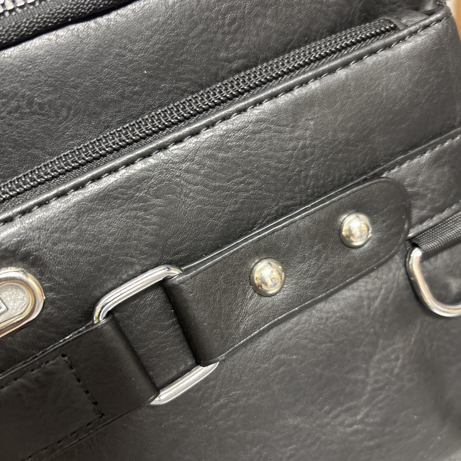 Weixier Mens Crossbody/ Shoulder Bag PU Faux Leather Blk