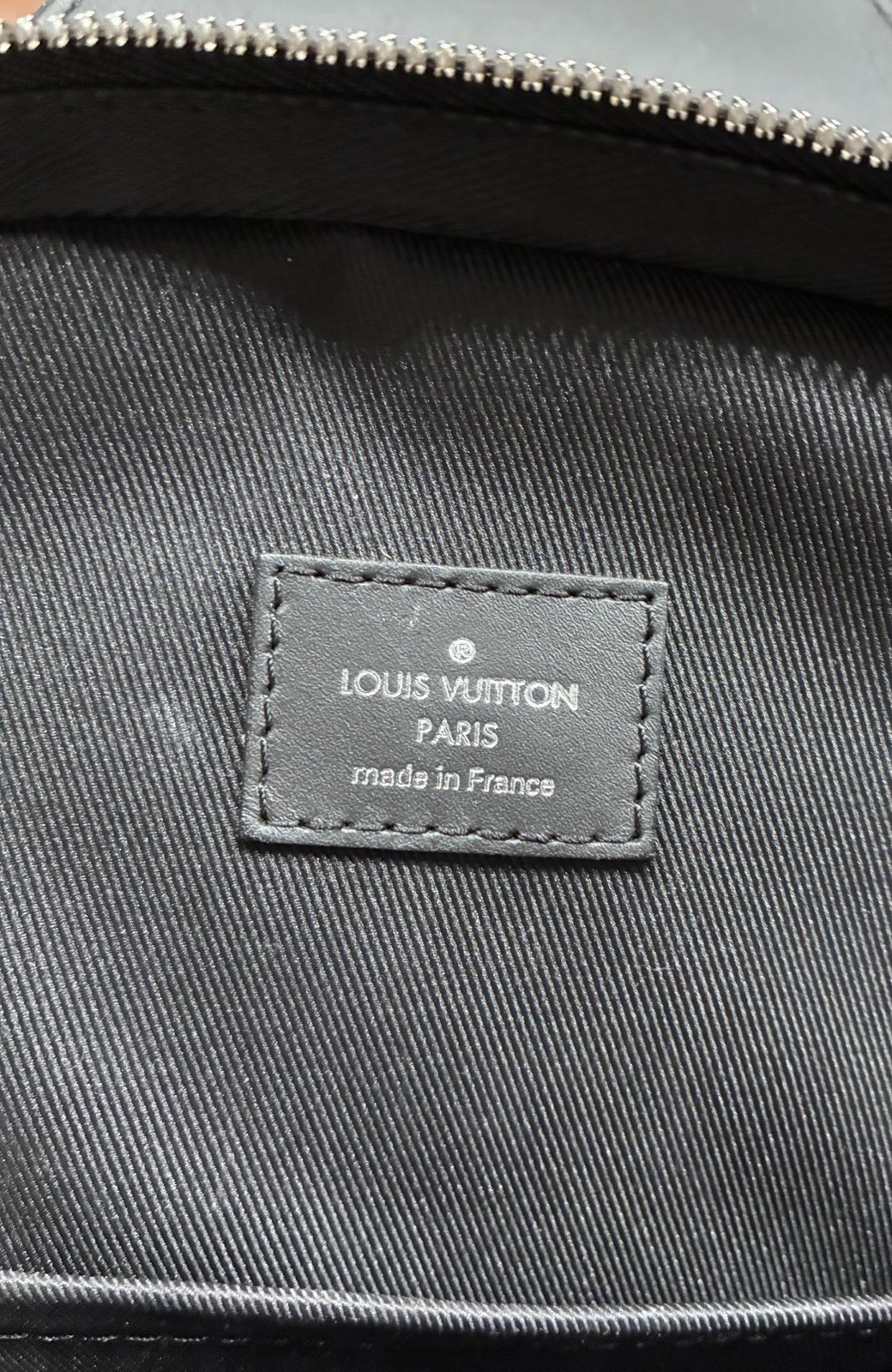 Louis Vuitton Avenue Sling Bag Damier Graphite Canvas Black WORN ONCE! AMAZING!