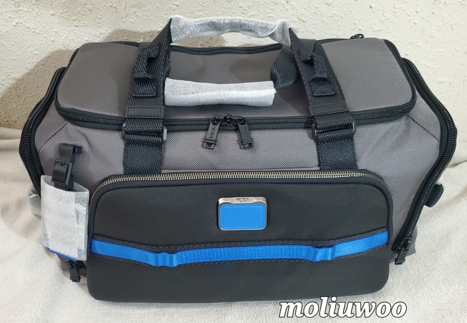 New $625 Tumi Alpha Bravo Mason Gray/Blue Ballistic Nylon Unisex Large Duffel
