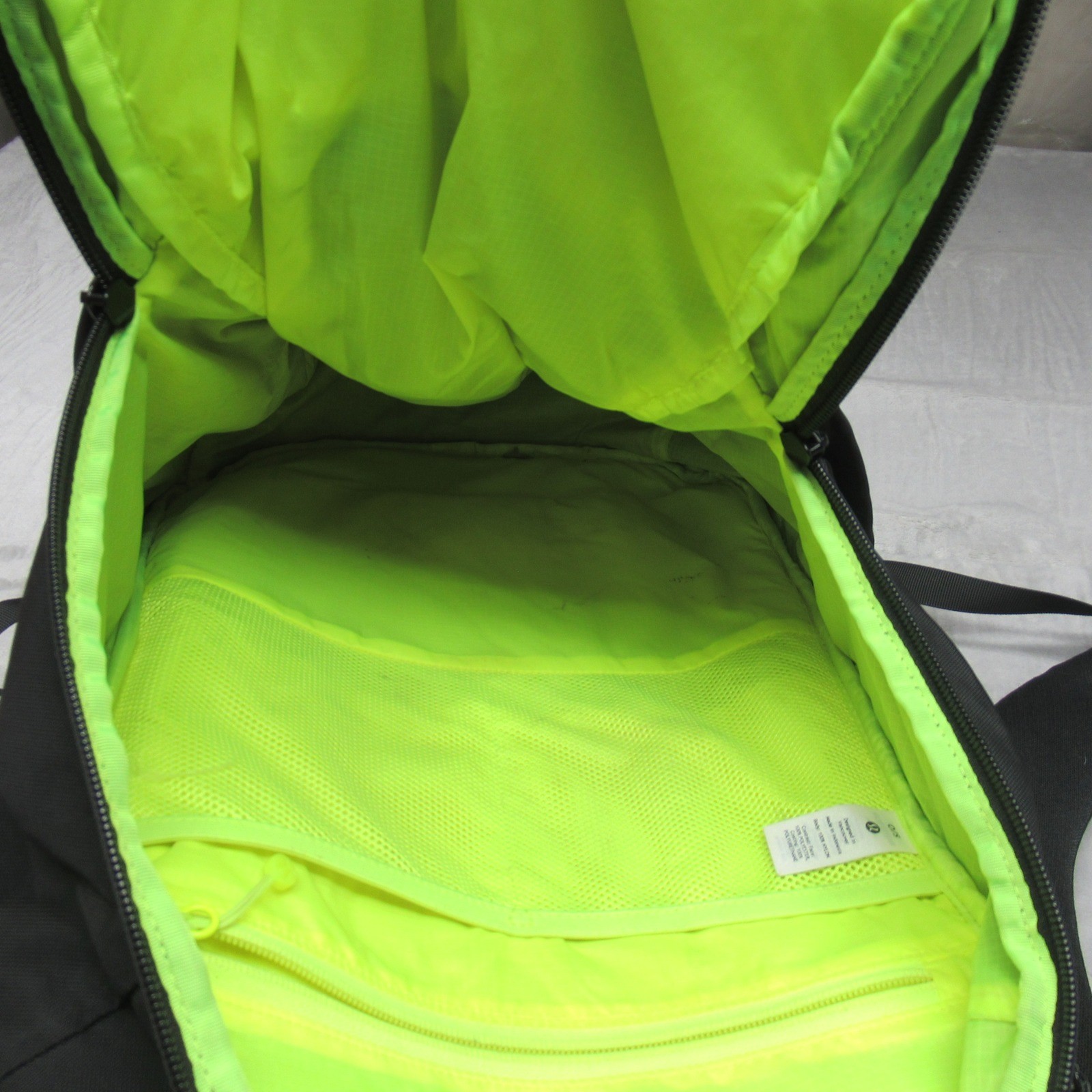Lululemon Backpack Mens Black Neon Green Lining Multi Pockets Custom LOGO NWD