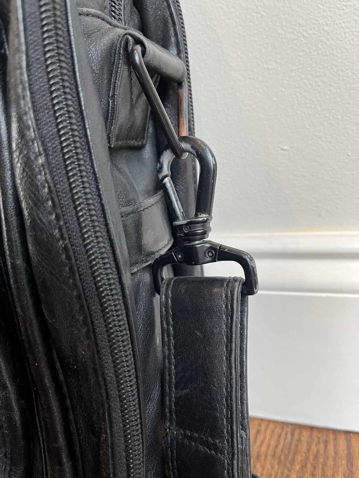 Vtg TUMI Vintage Expandable Leather Organizer Laptop Large Briefcase – Black