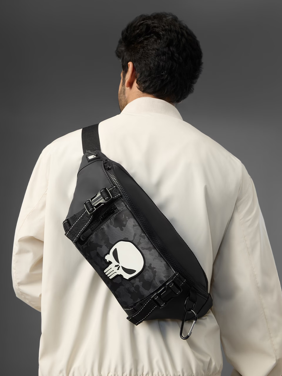 Marvel Punisher Quick Access Fanny Pack 4L Waist / Shoulder Bag Black – Official
