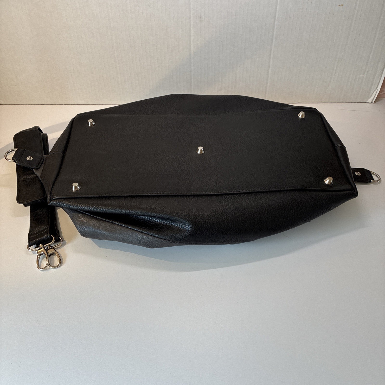 Brouk and Co Alpha Duffel Bag Luxurious Vegan Leather Black/Grey MSRP $156