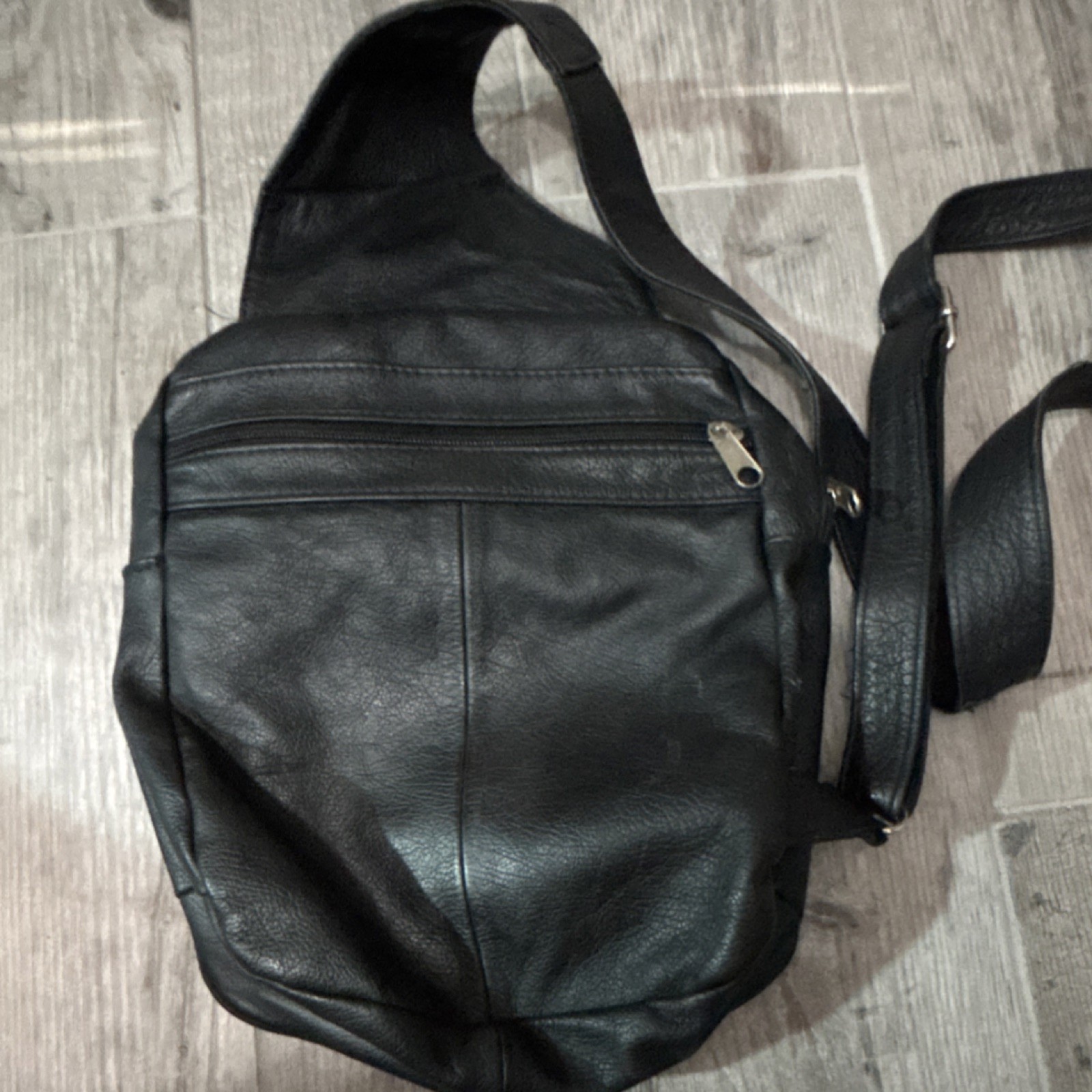 Genuine Leather Men’s Black Crossbody Bag Adjustable Strap Lined Pockets